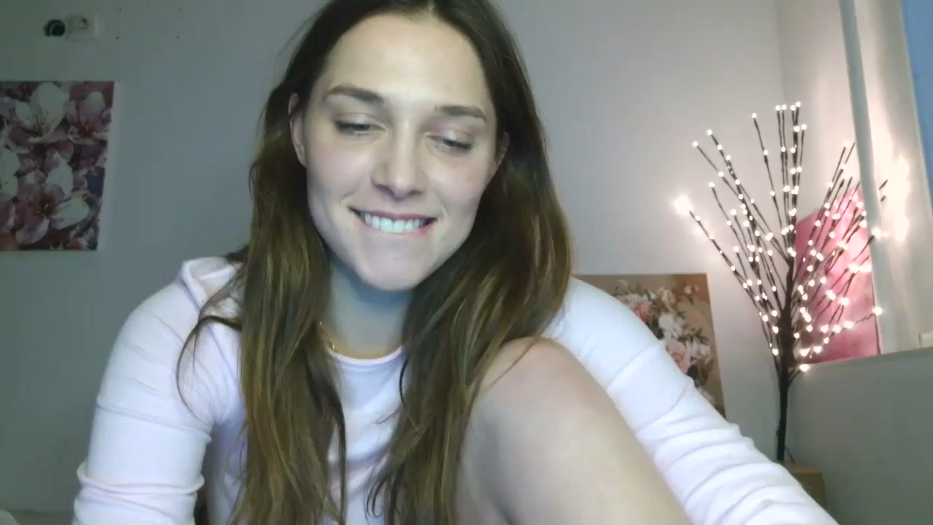 Gallery image thumbnail from HaleyReed's myfreecams stream on, 02/23/2026, 15:10 image 13 of 20