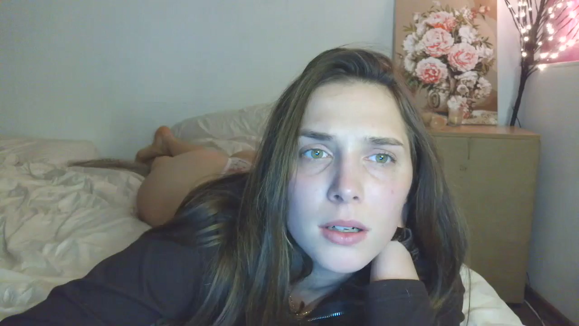 Gallery image thumbnail from HaleyReed's myfreecams stream on, 02/25/2026, 16:09 image 1 of 20