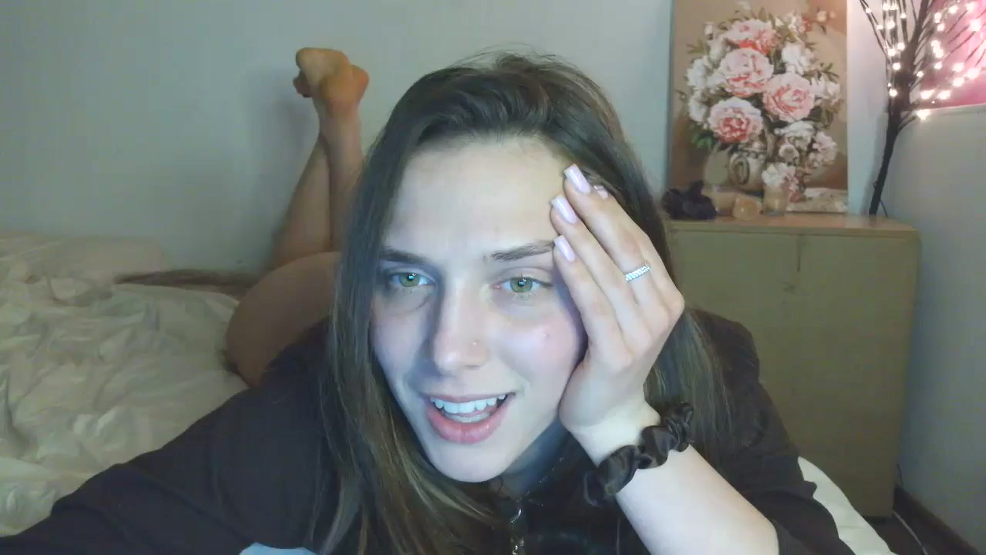 Gallery image thumbnail from HaleyReed's myfreecams stream on, 02/25/2026, 16:09 image 5 of 20