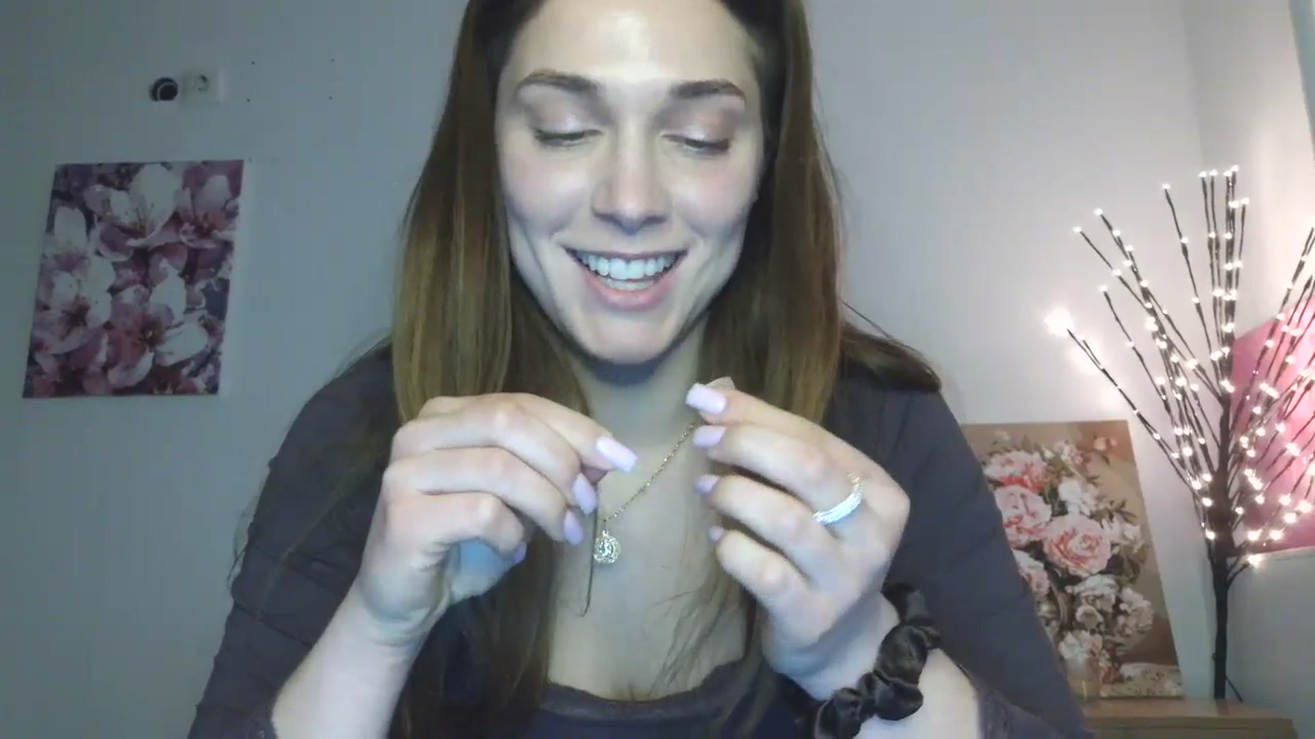 Gallery image thumbnail from HaleyReed's myfreecams stream on, 02/26/2026, 15:27 image 15 of 20