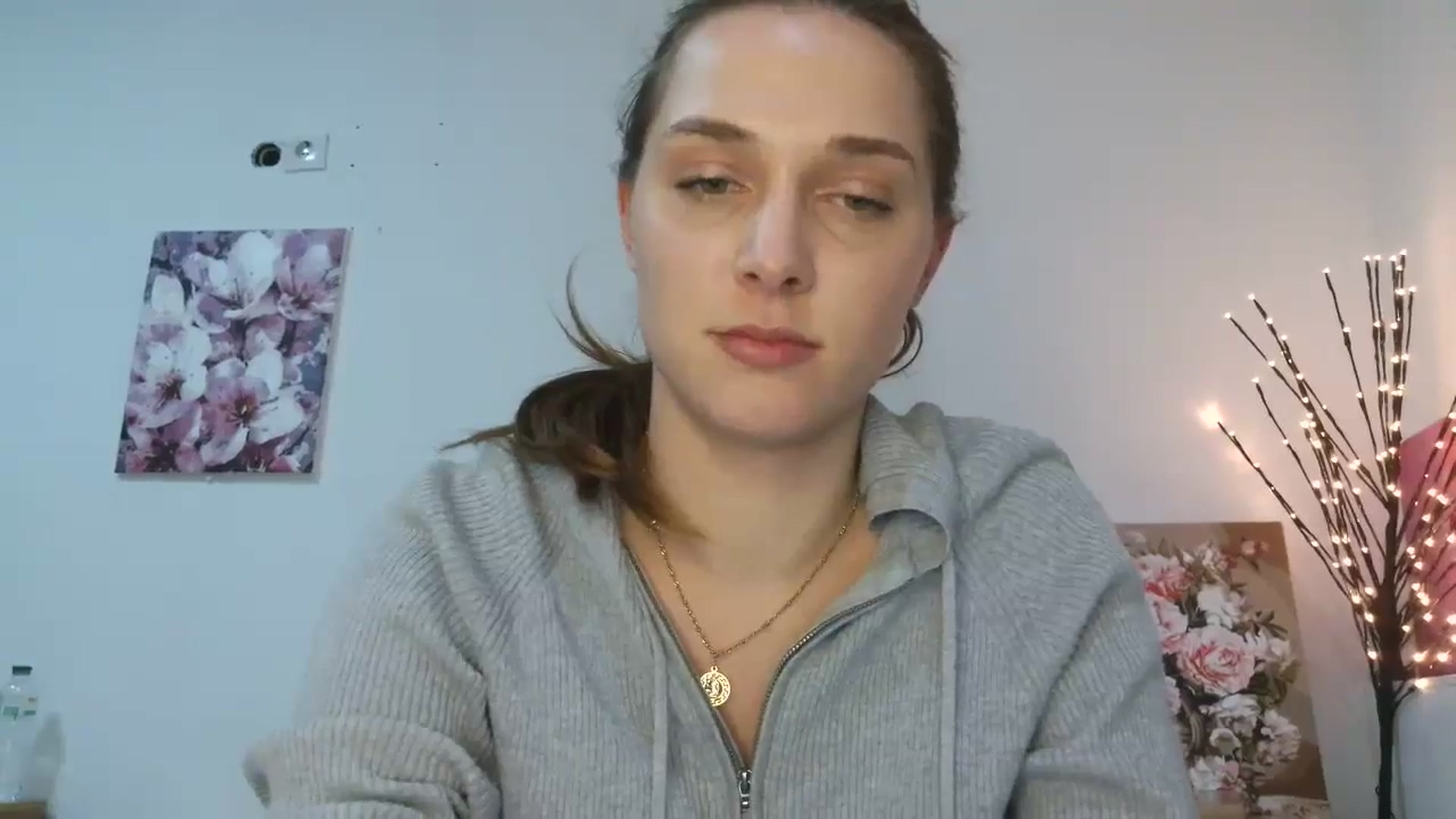 Gallery image thumbnail from HaleyReed's myfreecams stream on, 02/27/2026, 15:49 image 15 of 20