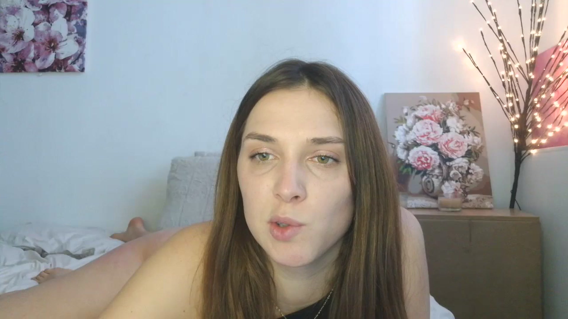 Gallery image thumbnail from HaleyReed's myfreecams stream on, 02/28/2026, 13:08 image 7 of 20