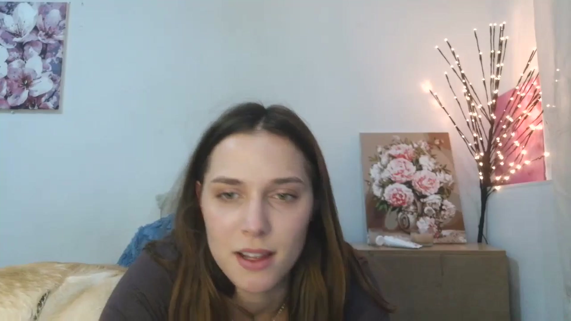 Gallery image thumbnail from HaleyReed's myfreecams stream on, 03/01/2026, 16:33 image 14 of 20