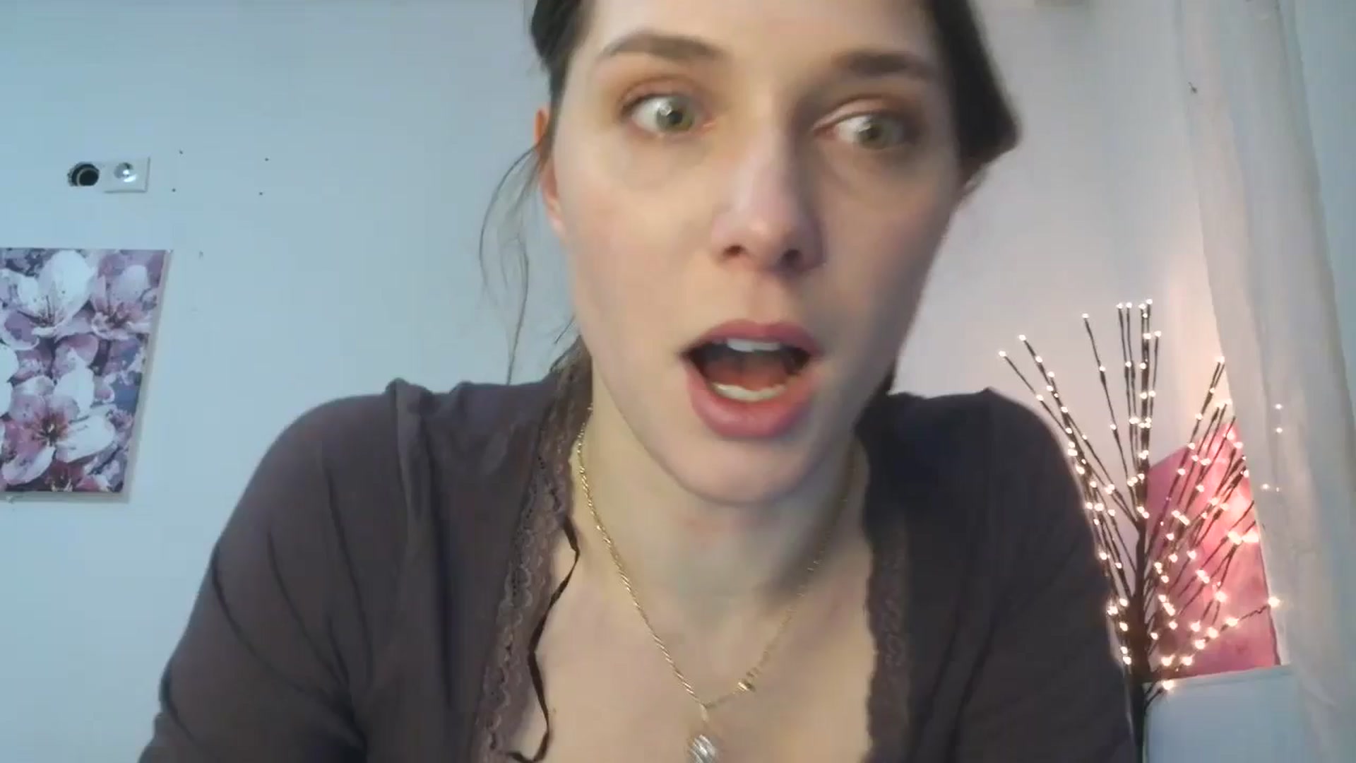 Gallery image thumbnail from HaleyReed's myfreecams stream on, 03/01/2026, 16:33 image 1 of 20
