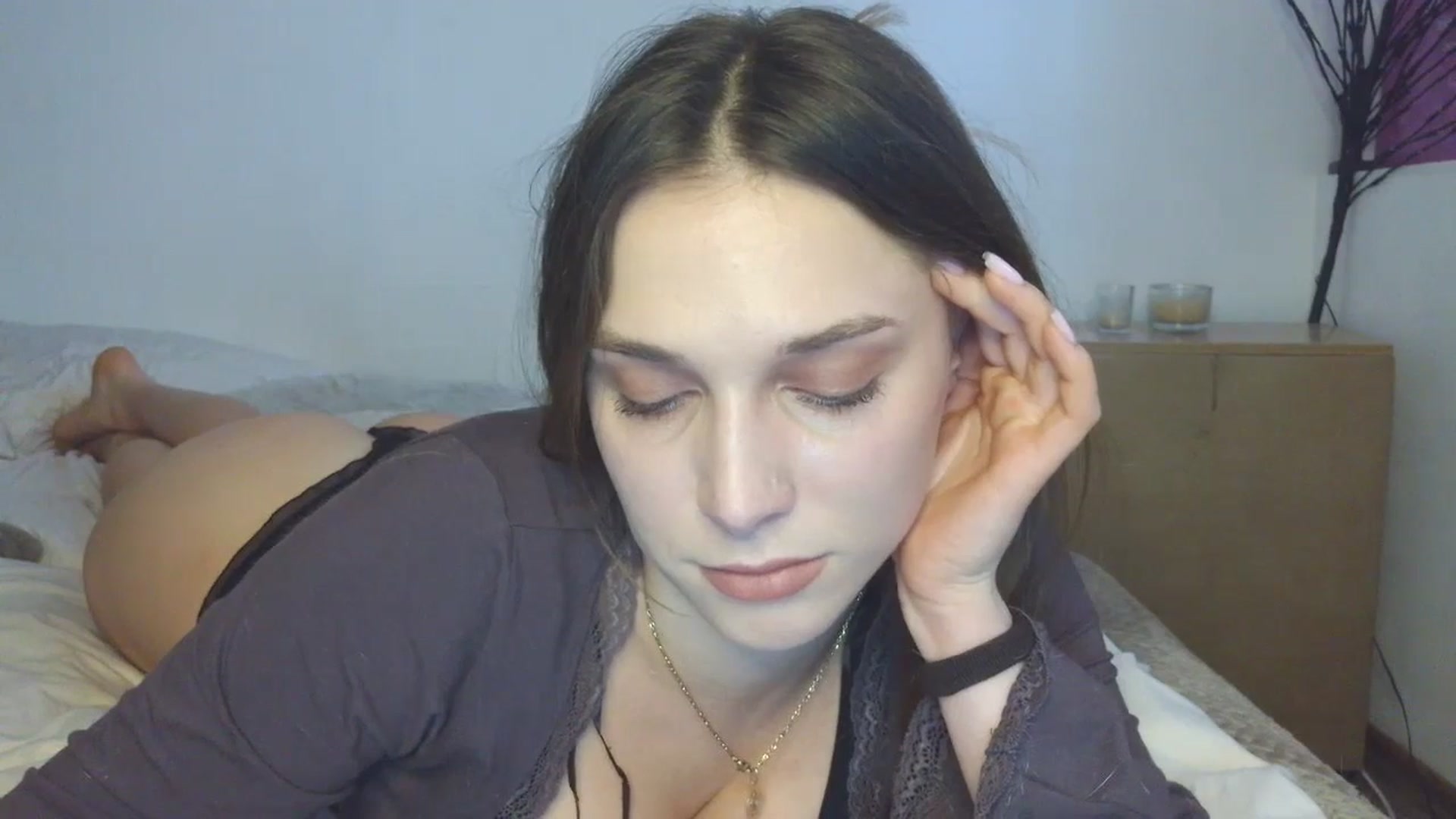 Gallery image thumbnail from HaleyReed's myfreecams stream on, 03/06/2026, 14:36 image 16 of 20