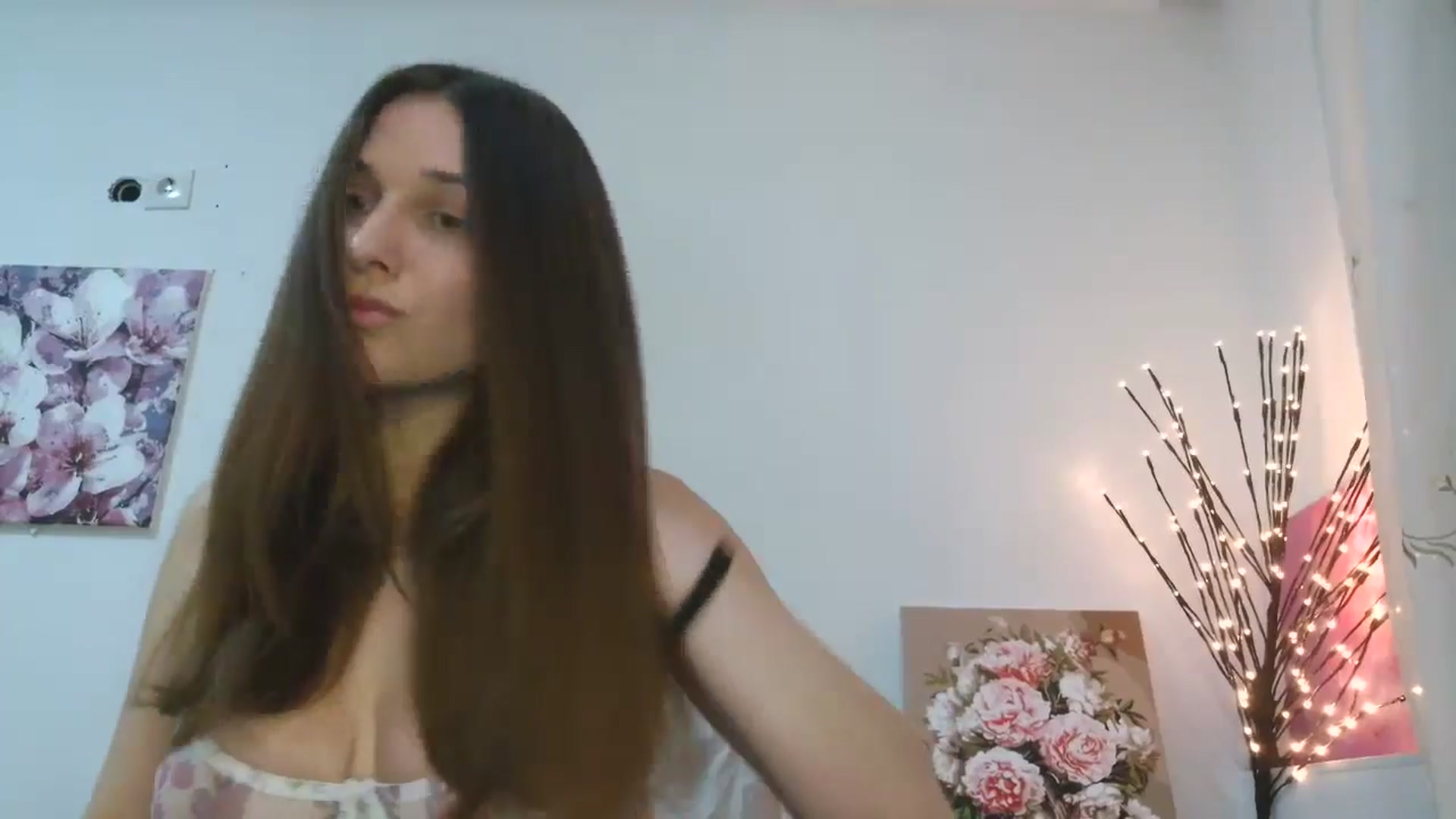 Gallery image thumbnail from HaleyReed's myfreecams stream on, 03/07/2026, 16:25 image 13 of 20