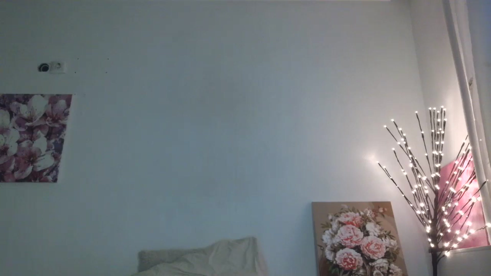 Gallery image thumbnail from HaleyReed's myfreecams stream on, 03/07/2026, 16:25 image 8 of 20