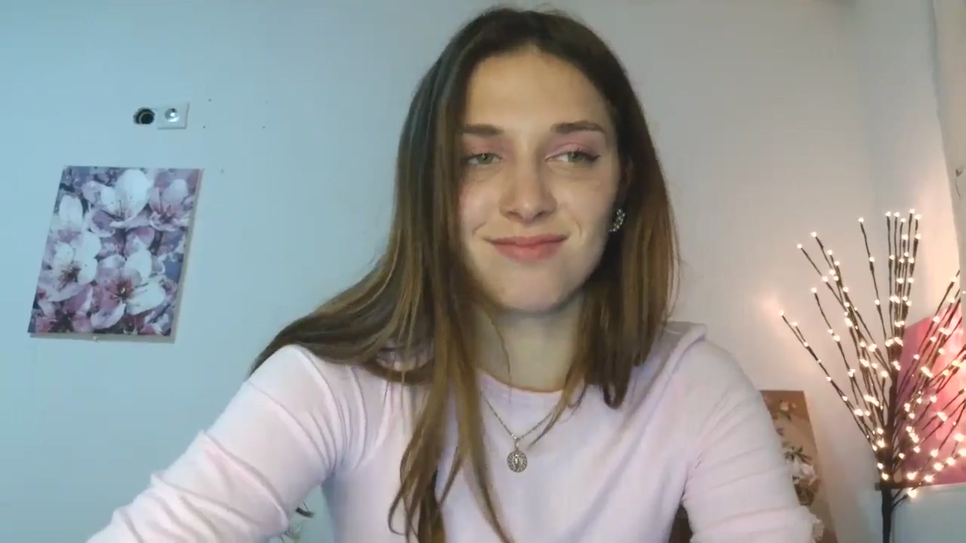 Gallery image thumbnail from HaleyReed's myfreecams stream on, 03/09/2026, 17:25 image 18 of 20