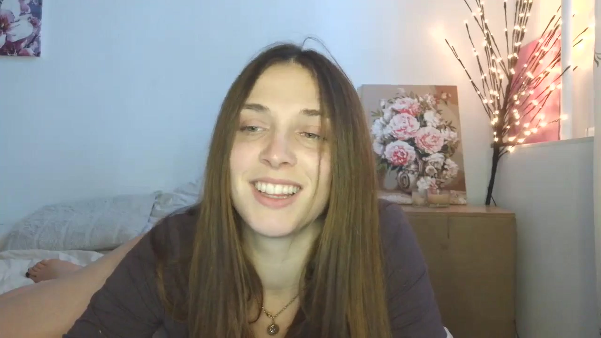Gallery image thumbnail from HaleyReed's myfreecams stream on, 03/13/2026, 13:34 image 19 of 20