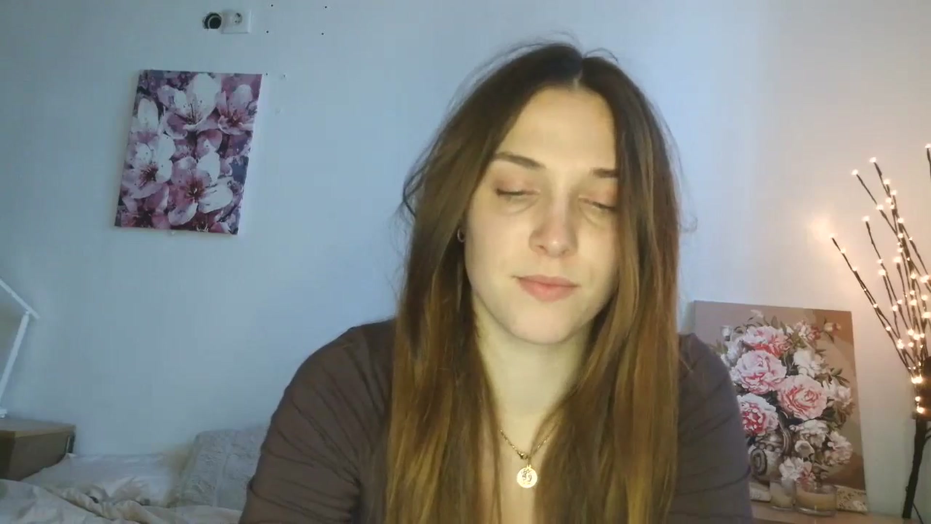 Gallery image thumbnail from HaleyReed's myfreecams stream on, 03/13/2026, 13:34 image 2 of 20