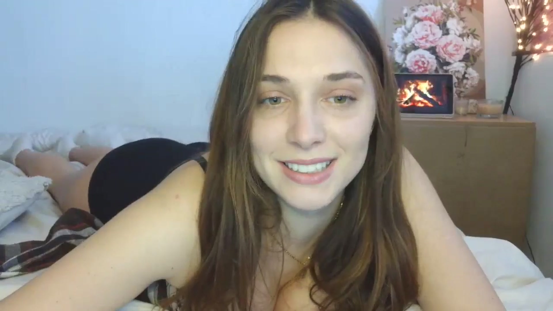 Gallery image thumbnail from HaleyReed's myfreecams stream on, 03/14/2026, 11:09 image 13 of 20
