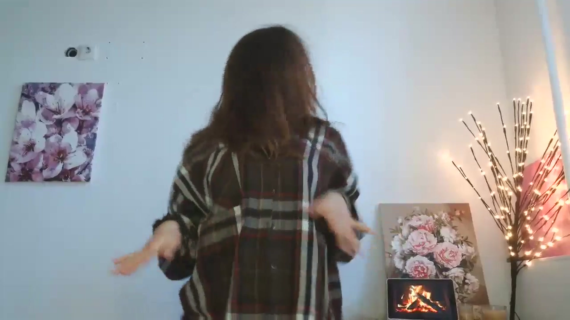 Gallery image thumbnail from HaleyReed's myfreecams stream on, 03/14/2026, 11:09 image 5 of 20