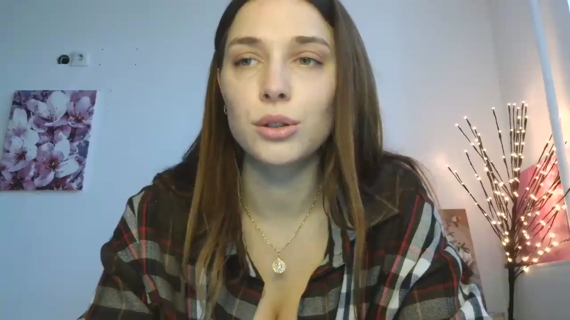 Gallery image thumbnail from HaleyReed's myfreecams stream on, 03/14/2026, 11:09 image 16 of 20