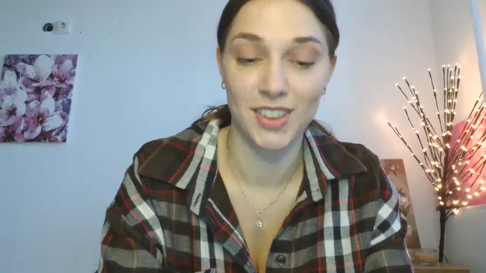 Gallery image thumbnail from HaleyReed's myfreecams stream on, 03/14/2026, 11:56 image 2 of 20