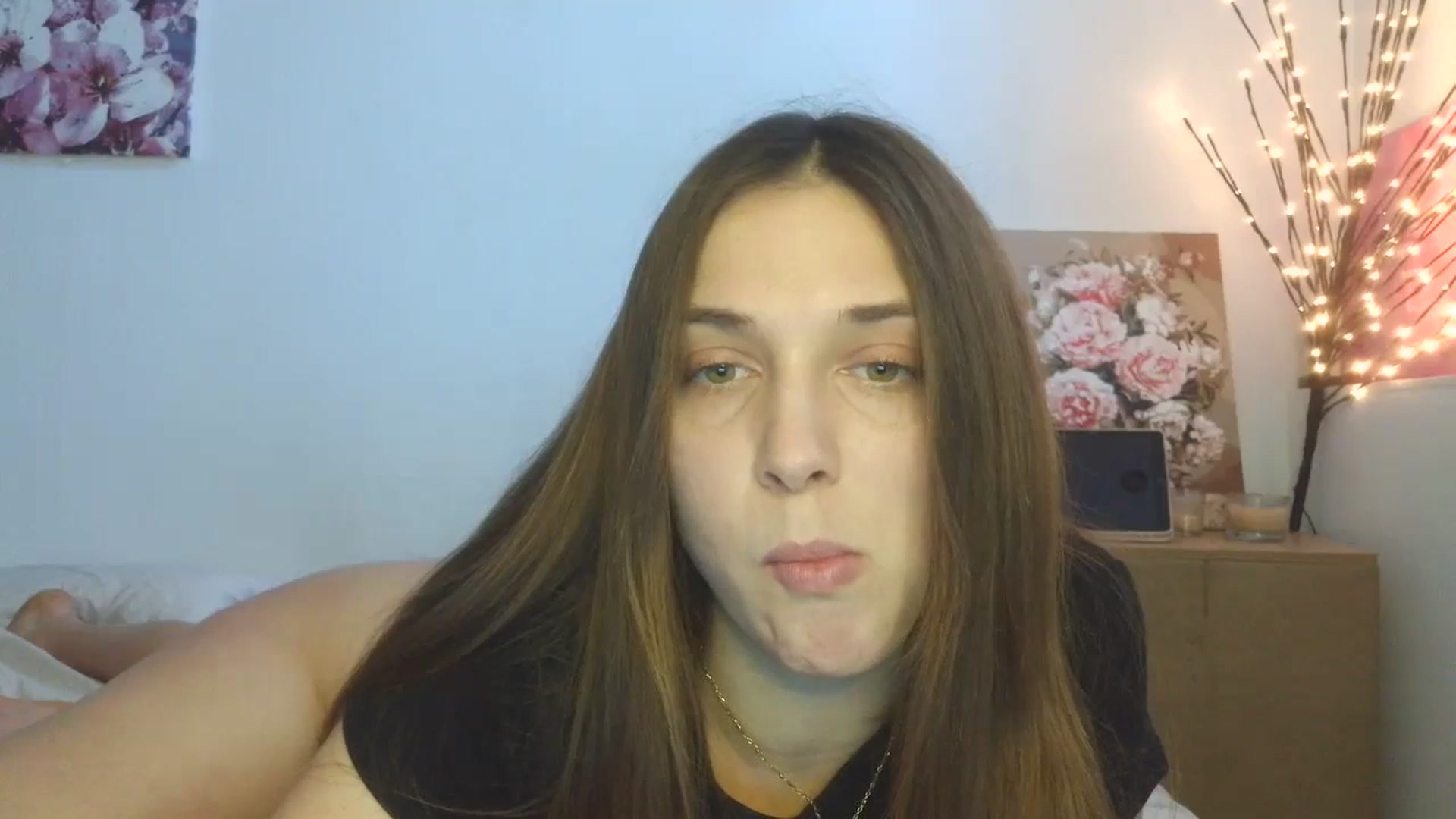 Gallery image thumbnail from HaleyReed's myfreecams stream on, 03/14/2026, 13:12 image 19 of 20