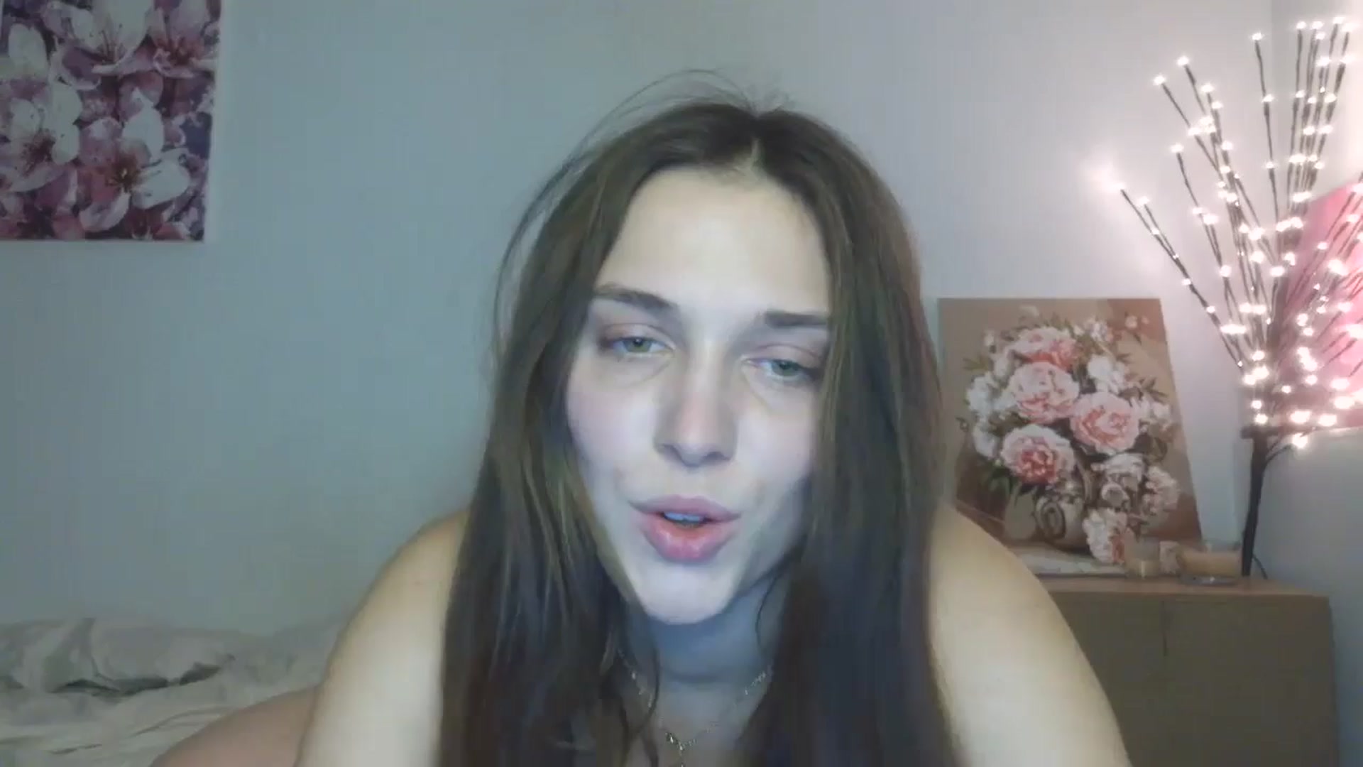 Gallery image thumbnail from HaleyReed's myfreecams stream on, 03/14/2026, 15:53 image 16 of 20