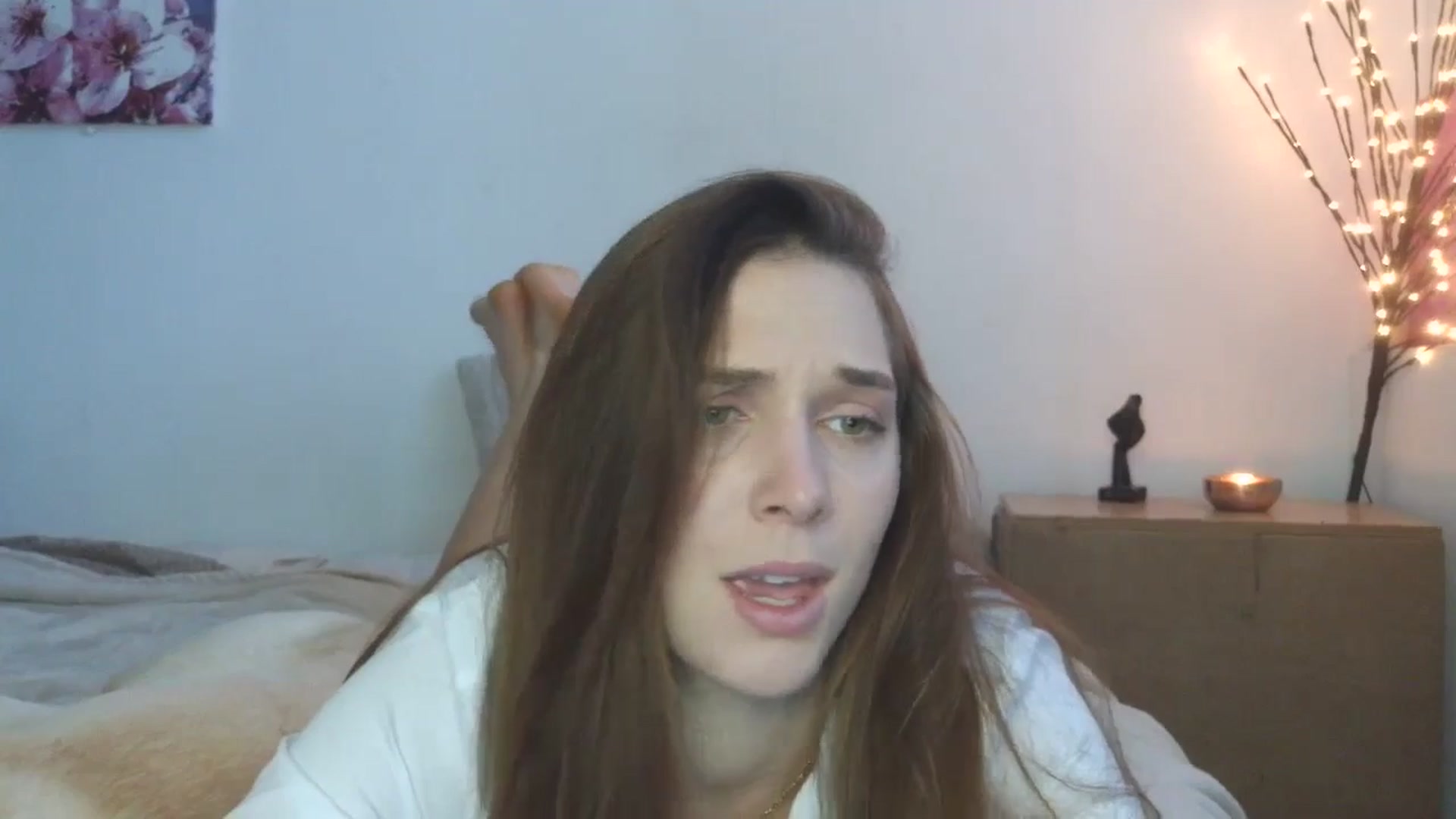 Gallery image thumbnail from HaleyReed's myfreecams stream on, 03/15/2026, 14:08 image 15 of 20