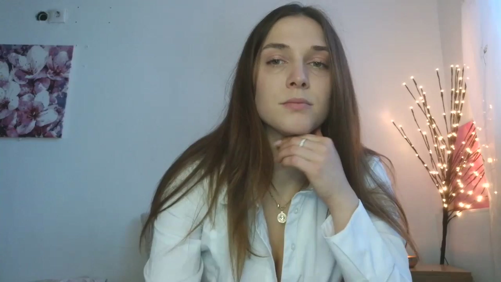 Gallery image thumbnail from HaleyReed's myfreecams stream on, 03/15/2026, 14:08 image 1 of 20