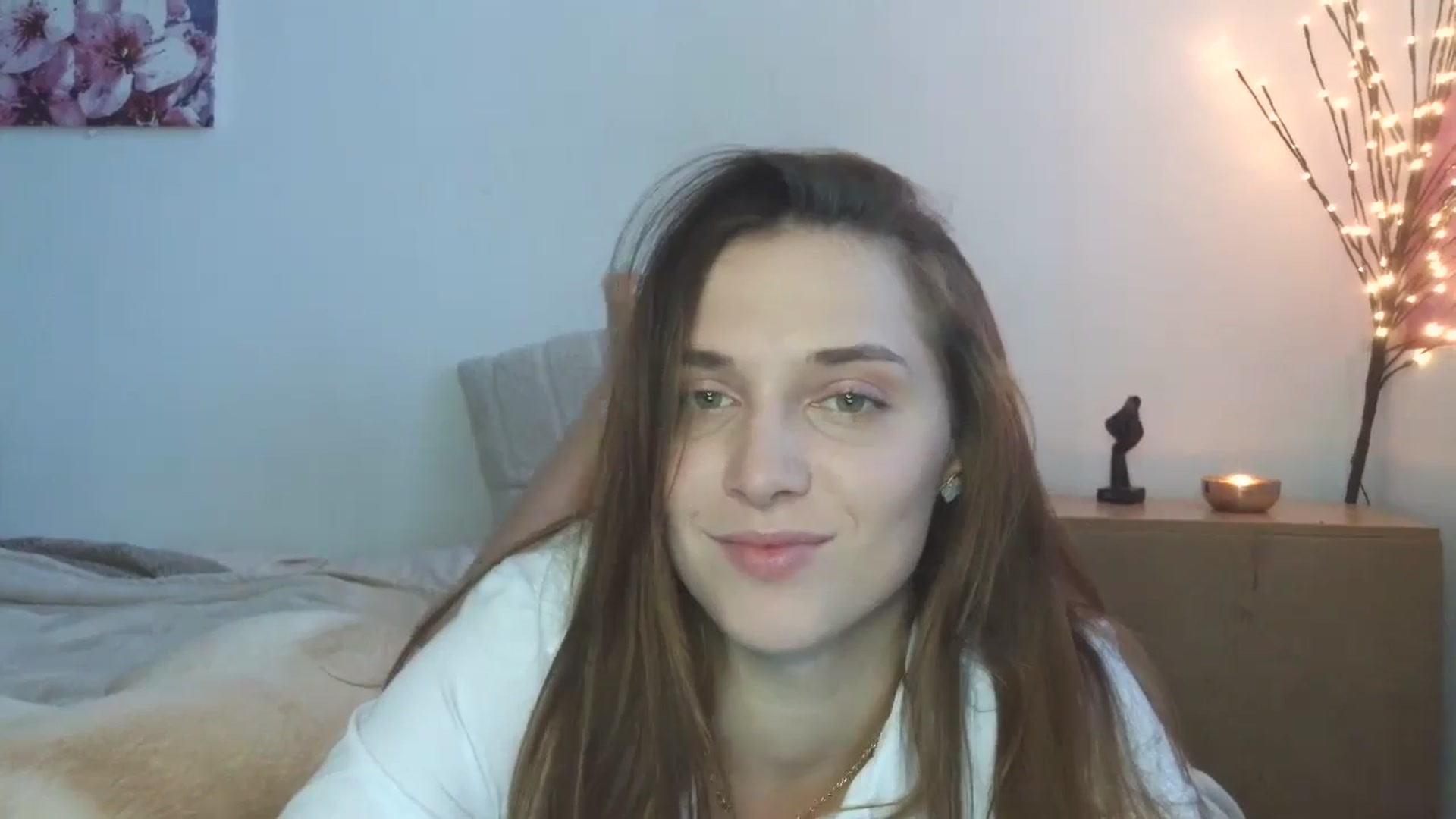 Gallery image thumbnail from HaleyReed's myfreecams stream on, 03/15/2026, 14:08 image 14 of 20