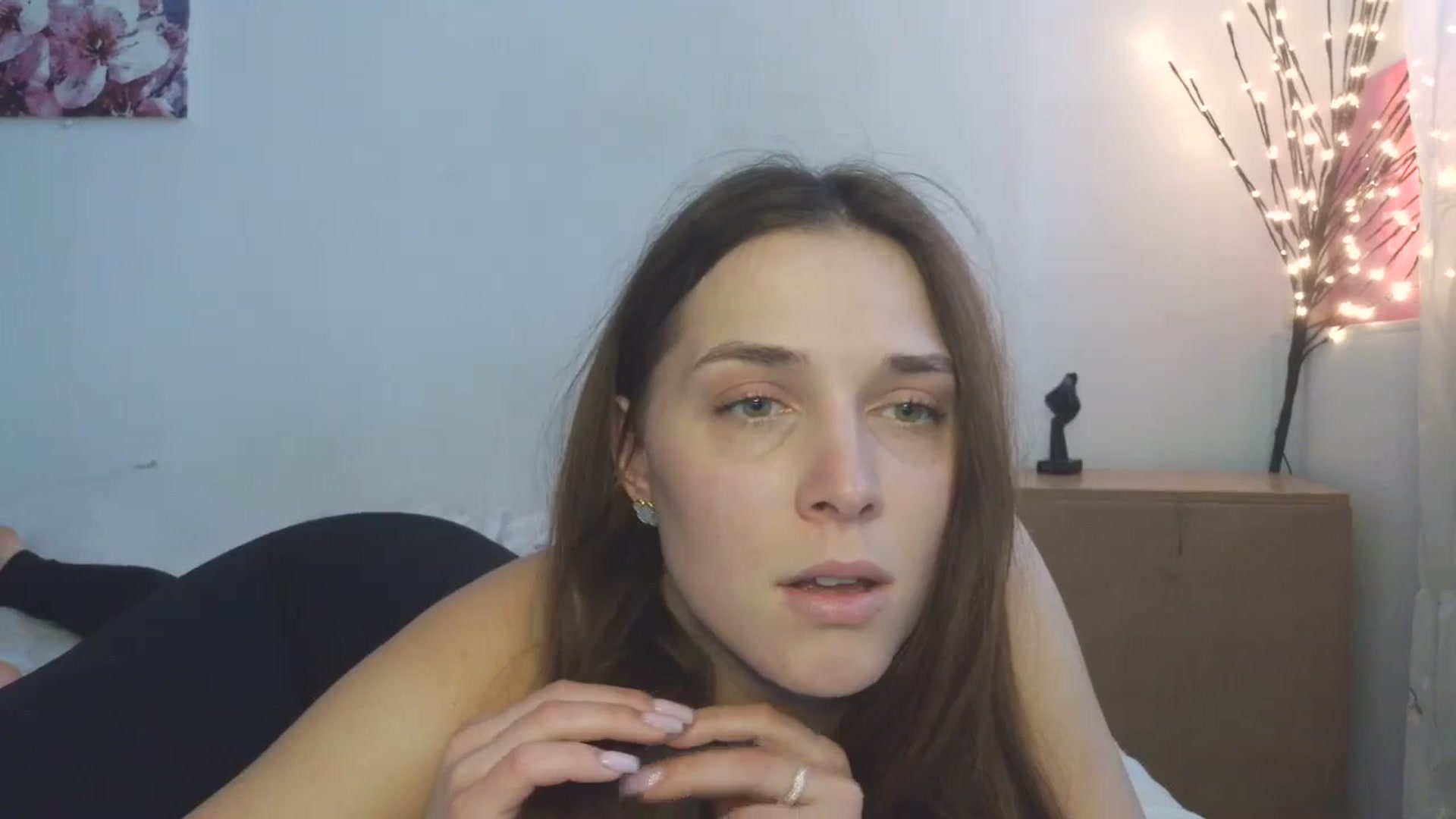 Gallery image thumbnail from HaleyReed's myfreecams stream on, 03/16/2026, 13:33 image 10 of 20