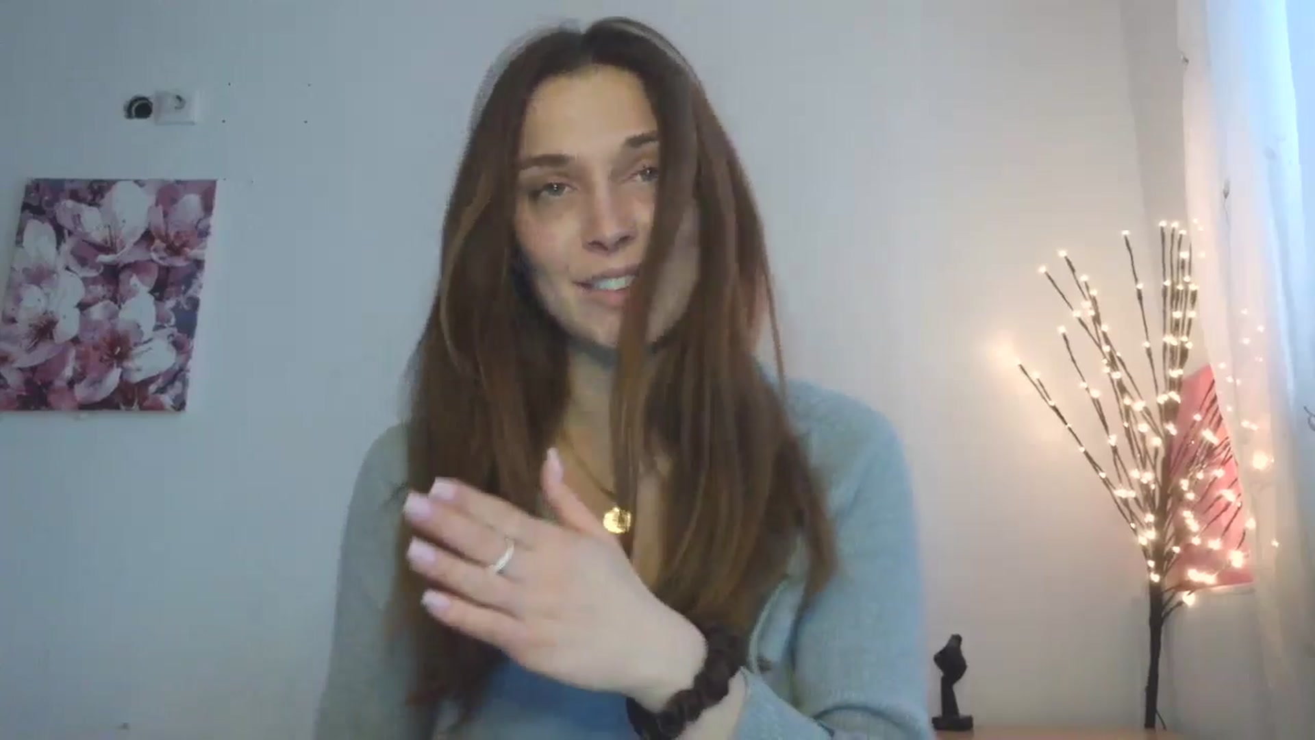Gallery image thumbnail from HaleyReed's myfreecams stream on, 03/16/2026, 13:33 image 15 of 20