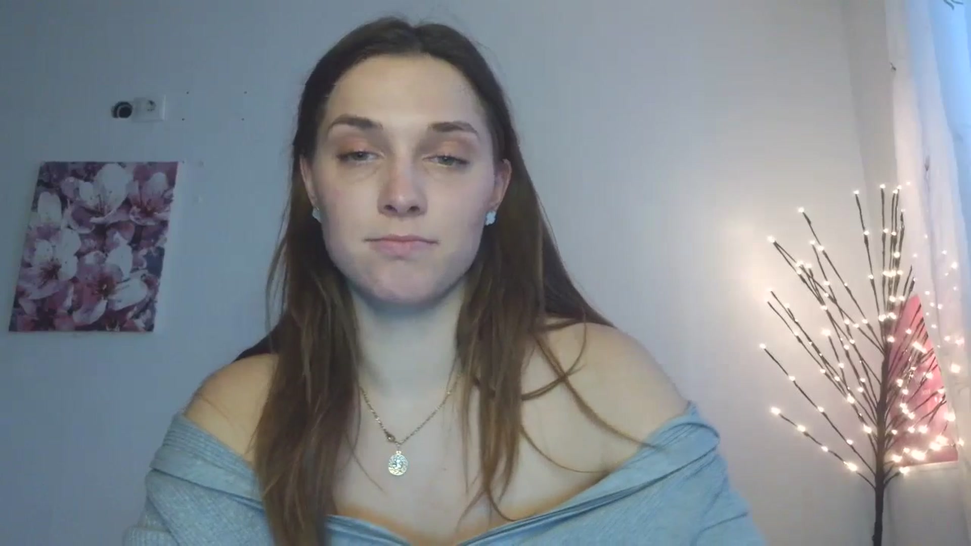 Gallery image thumbnail from HaleyReed's myfreecams stream on, 03/16/2026, 14:04 image 13 of 20