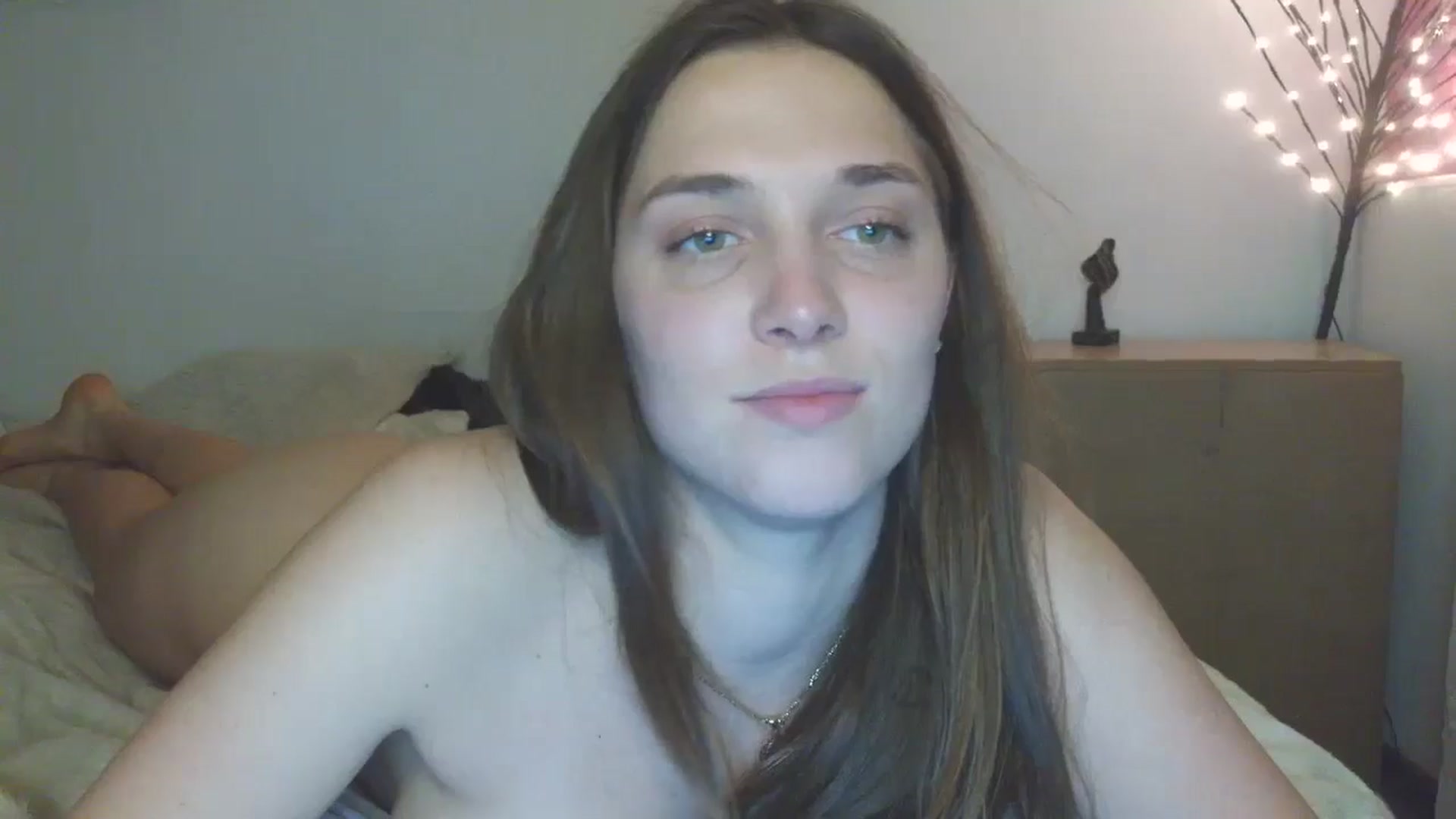 Gallery image thumbnail from HaleyReed's myfreecams stream on, 03/16/2026, 16:18 image 7 of 20