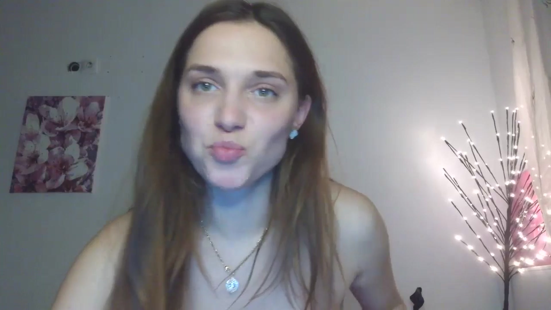 Gallery image thumbnail from HaleyReed's myfreecams stream on, 03/16/2026, 16:18 image 19 of 20
