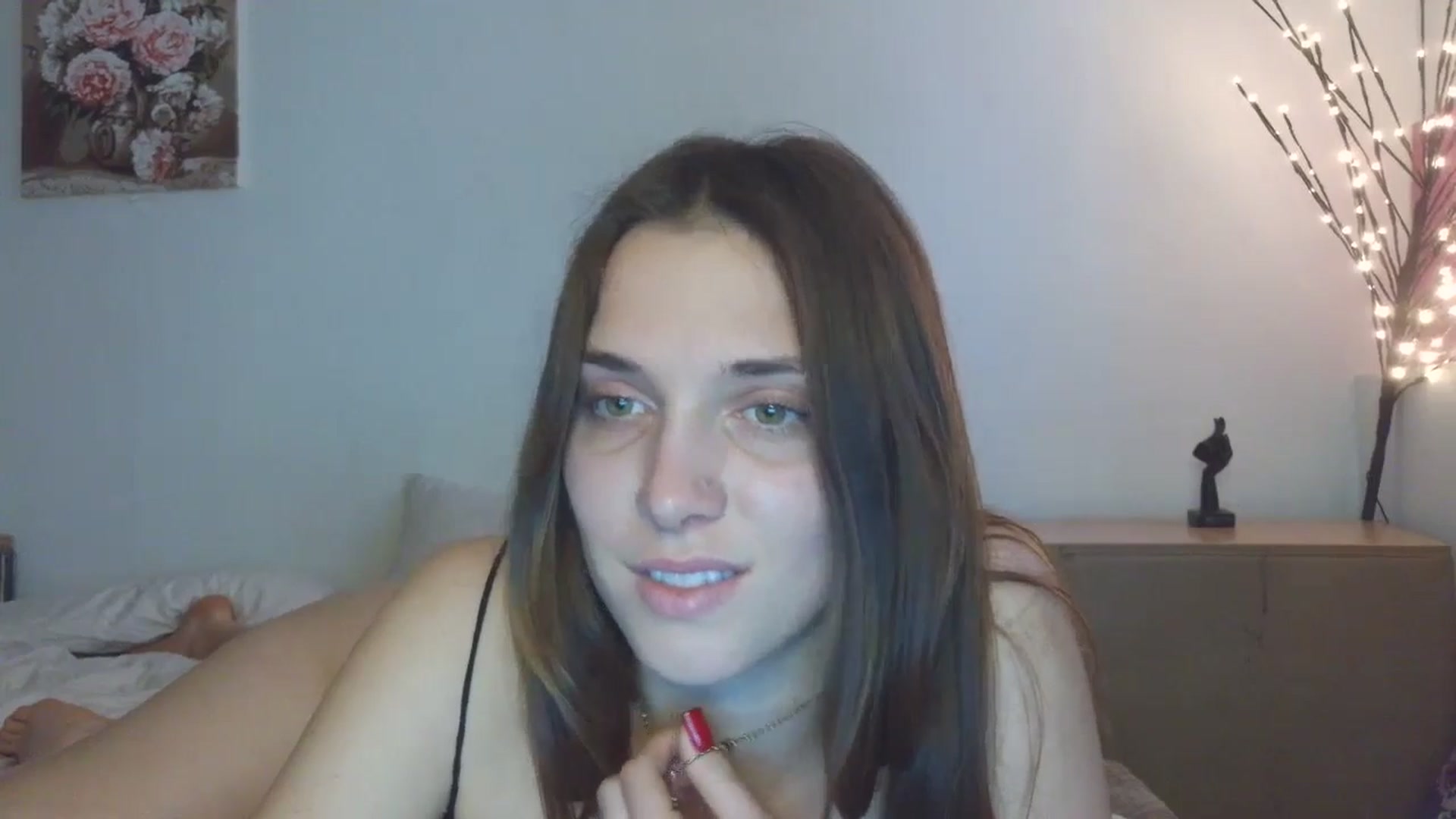 Gallery image thumbnail from HaleyReed's myfreecams stream on, 03/18/2026, 14:18 image 14 of 20