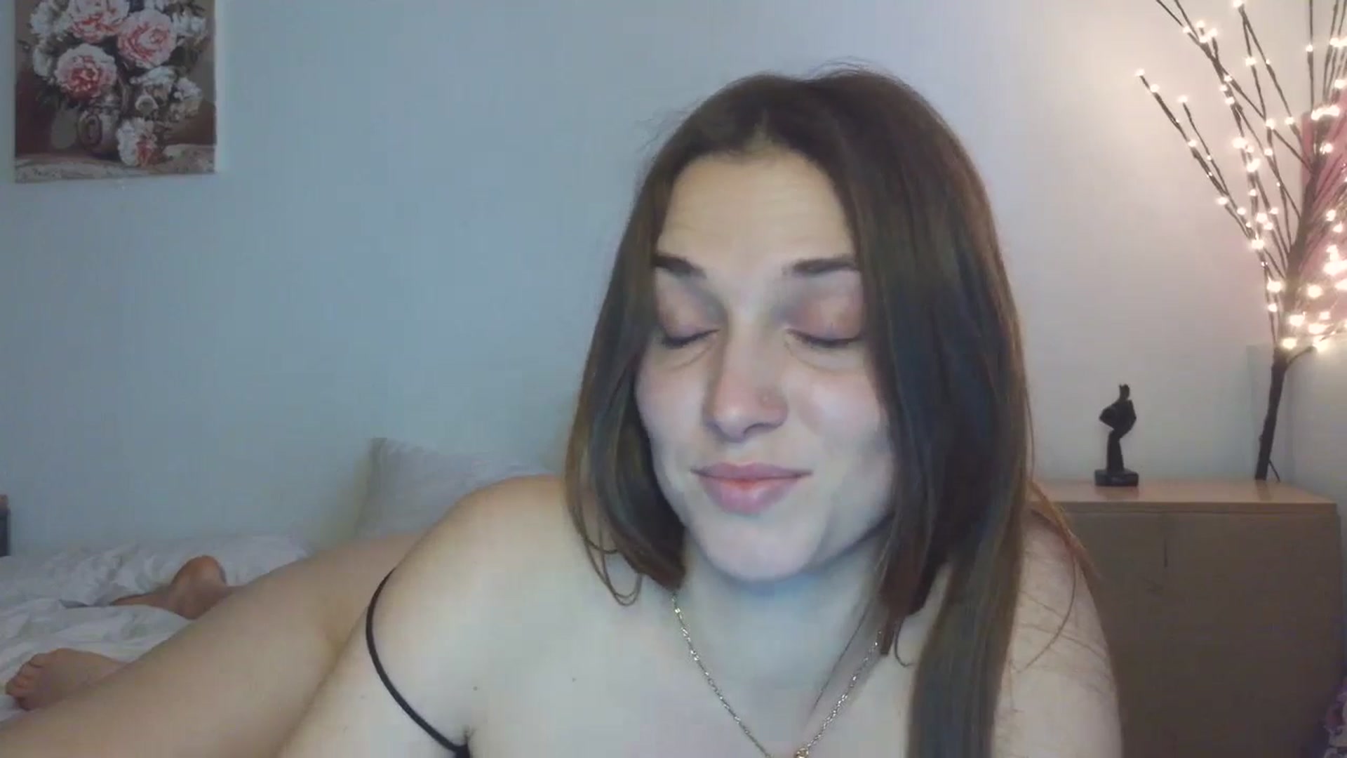 Gallery image thumbnail from HaleyReed's myfreecams stream on, 03/18/2026, 14:18 image 13 of 20