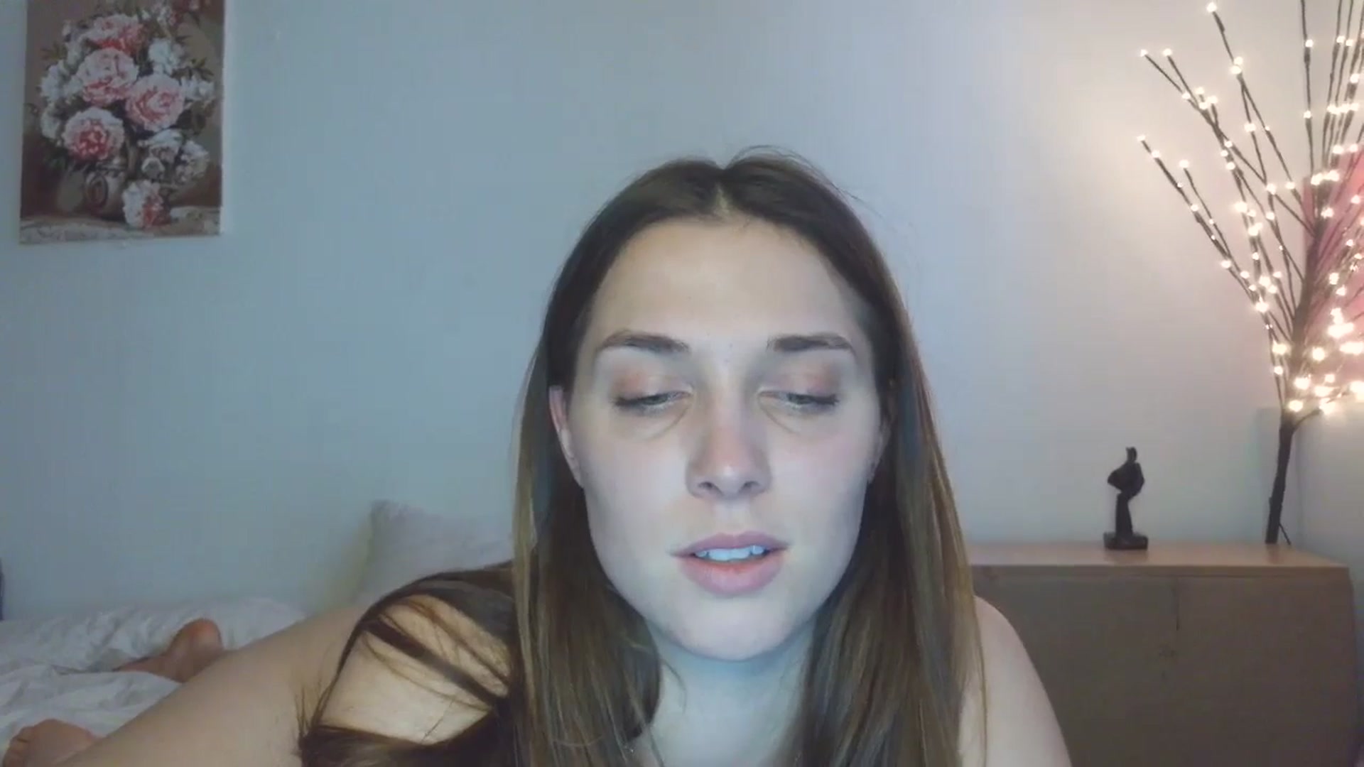 Gallery image thumbnail from HaleyReed's myfreecams stream on, 03/18/2026, 14:18 image 12 of 20