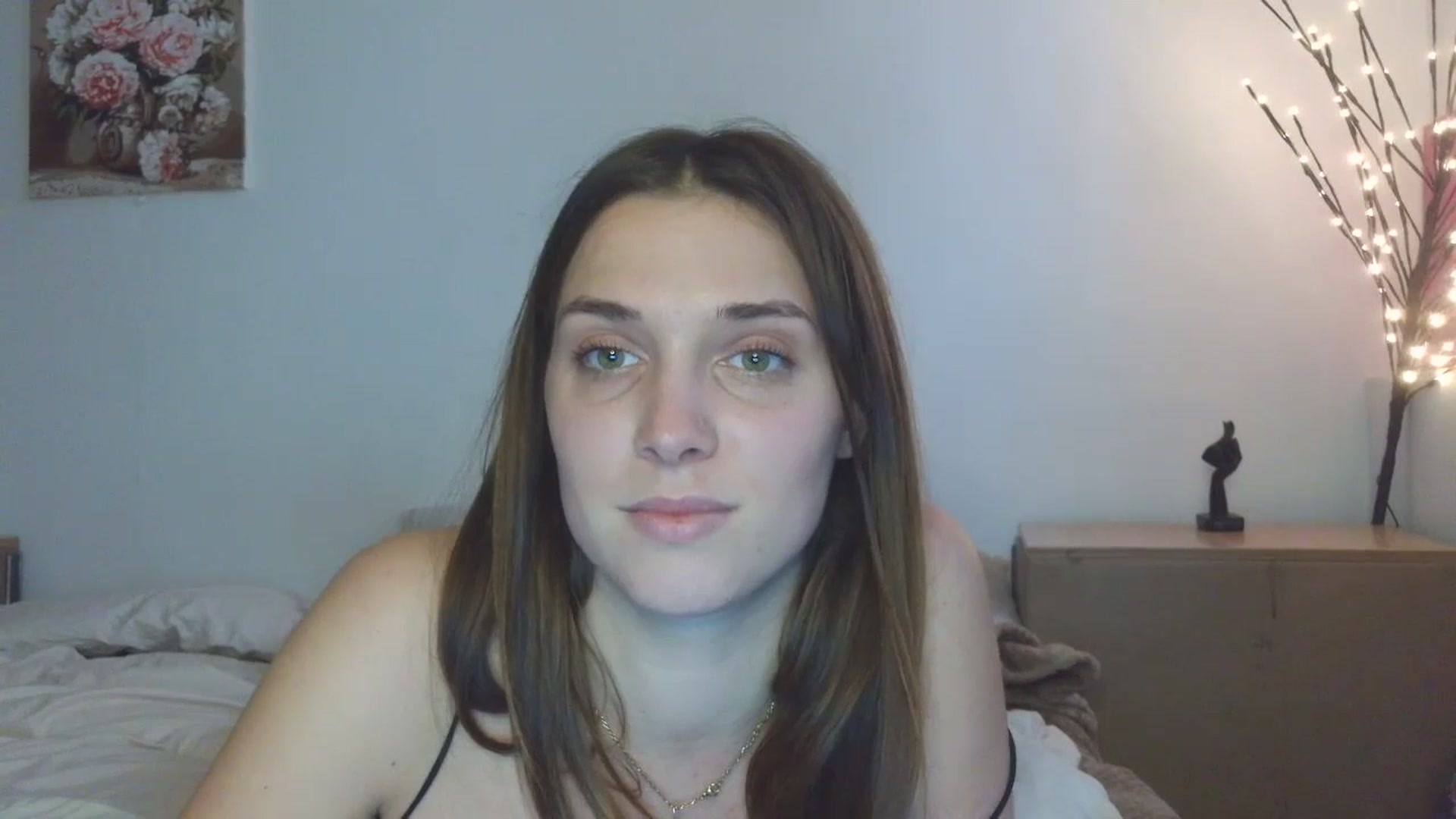 Gallery image thumbnail from HaleyReed's myfreecams stream on, 03/18/2026, 14:18 image 17 of 20