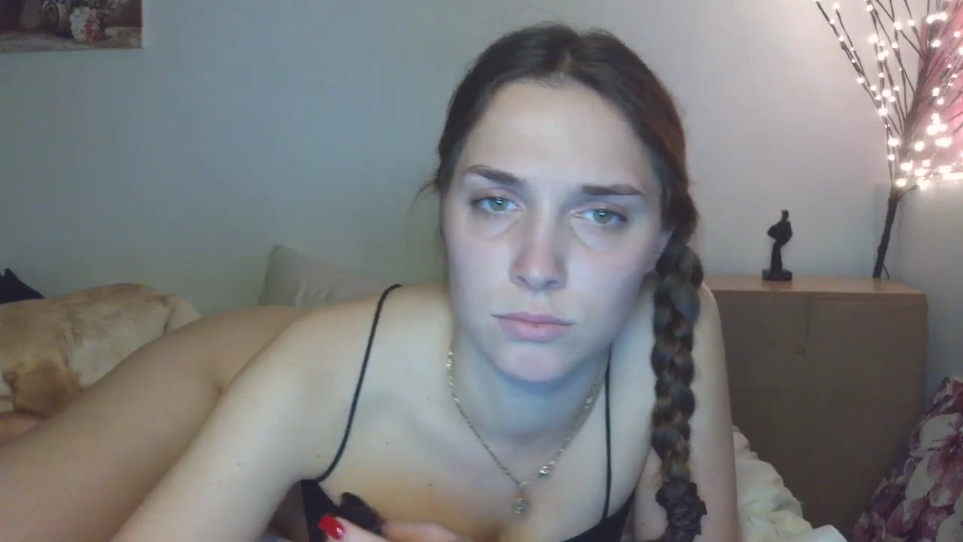 Gallery image thumbnail from HaleyReed's myfreecams stream on, 03/18/2026, 16:20 image 13 of 20