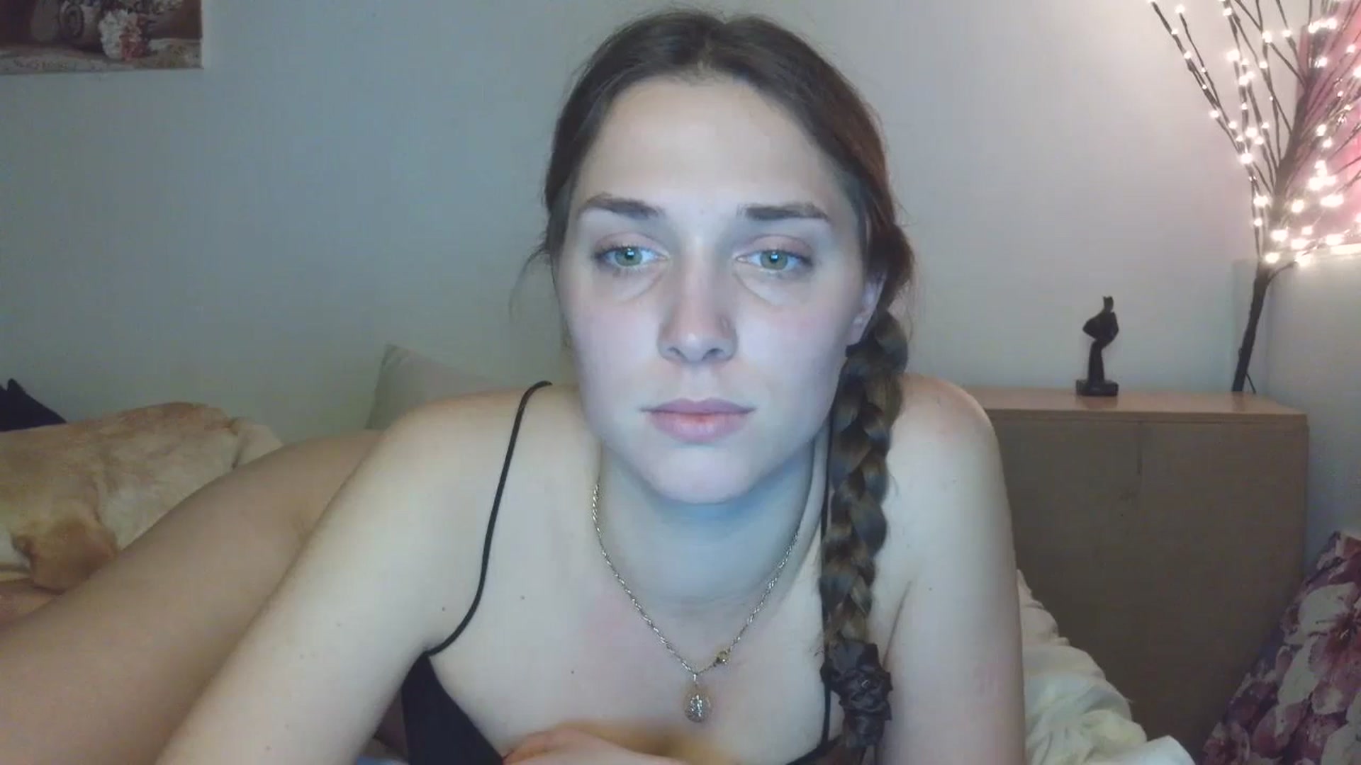 Gallery image thumbnail from HaleyReed's myfreecams stream on, 03/18/2026, 16:20 image 14 of 20