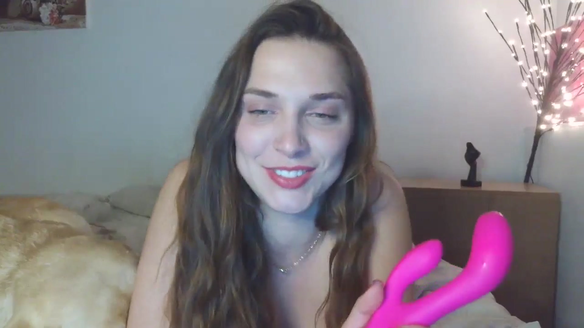 Gallery image thumbnail from HaleyReed's myfreecams stream on, 03/22/2026, 16:35 image 12 of 20