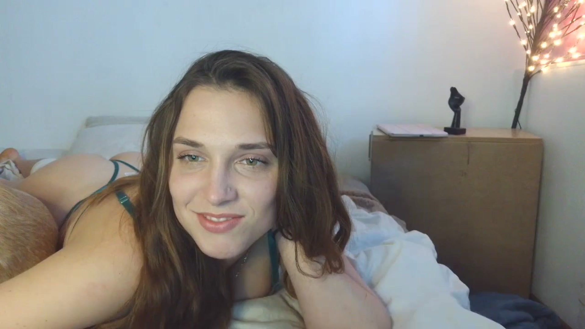 Gallery image thumbnail from HaleyReed's myfreecams stream on, 03/23/2026, 14:57 image 6 of 20