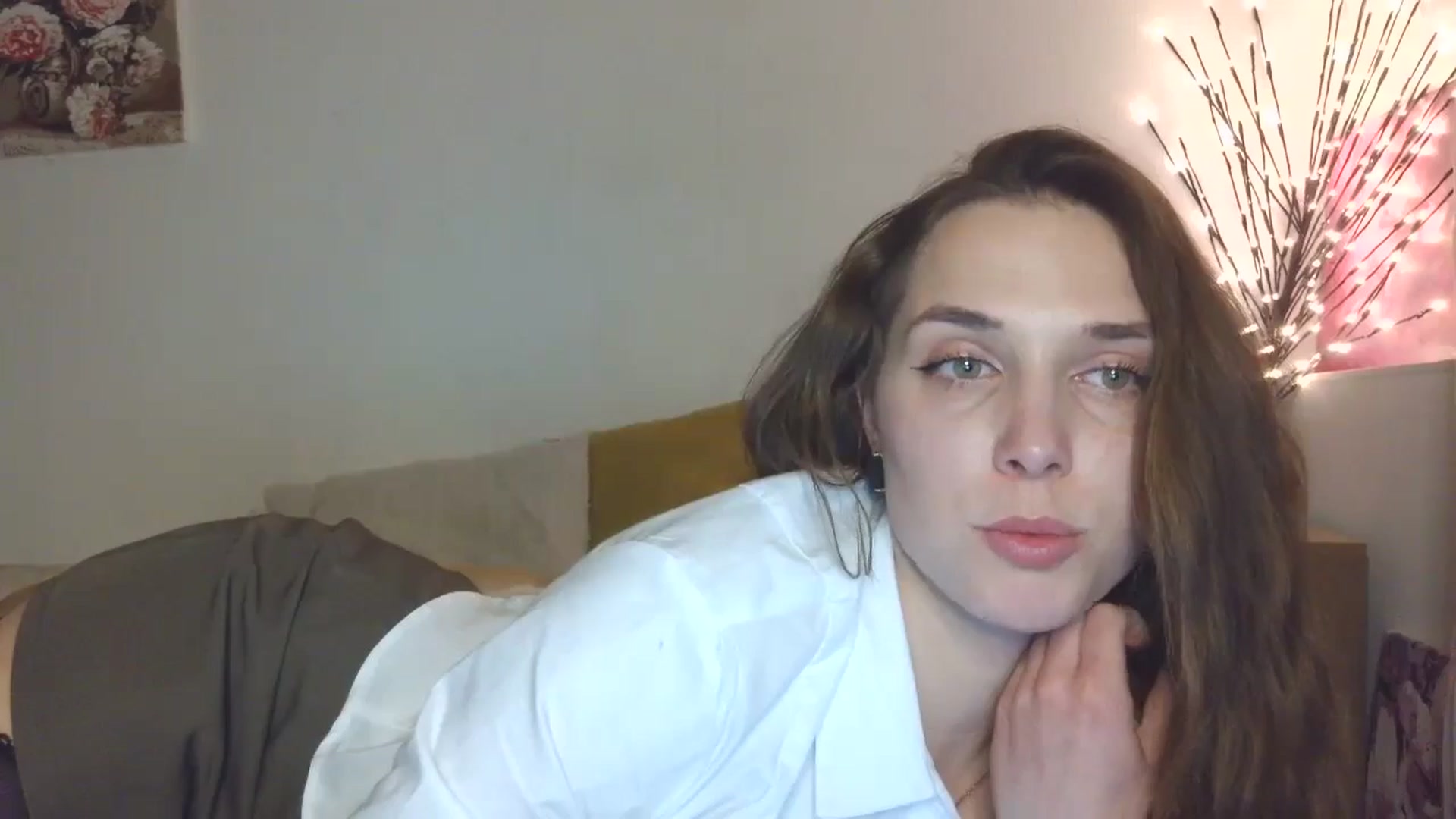 Gallery image thumbnail from HaleyReed's myfreecams stream on, 03/25/2026, 17:31 image 4 of 20