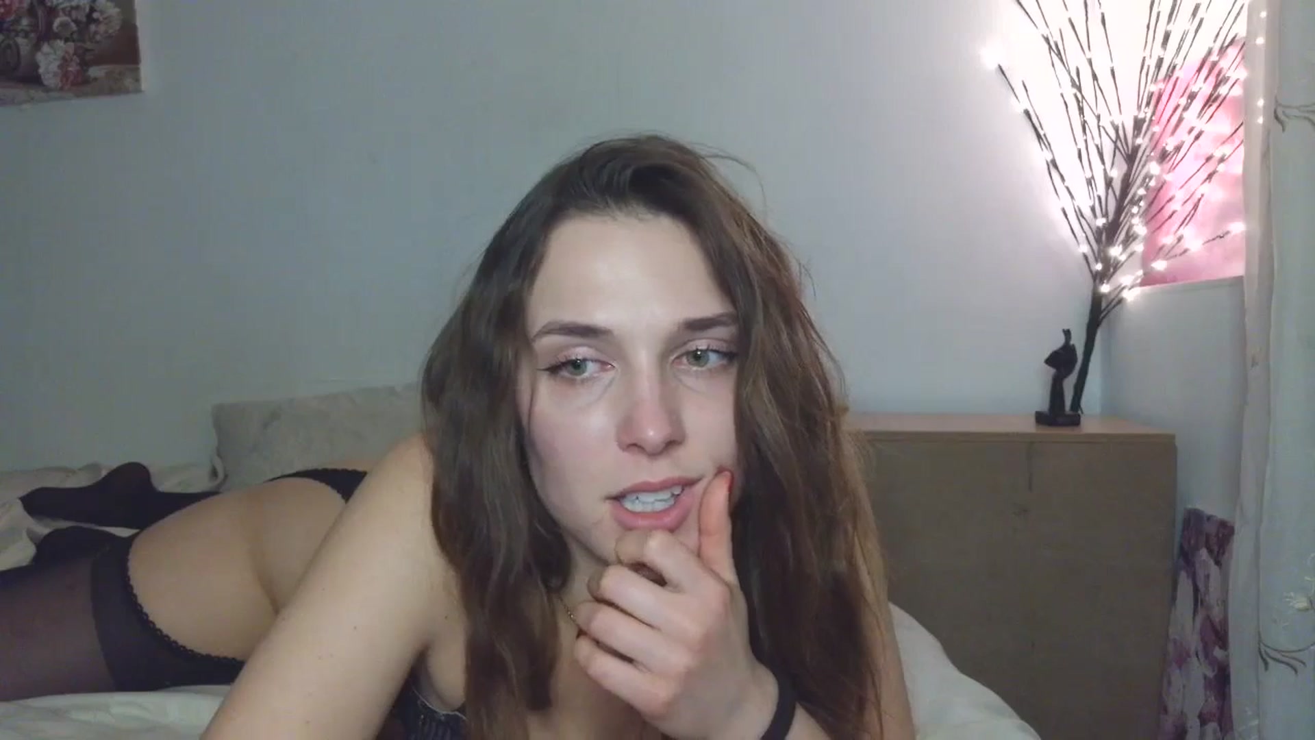Gallery image thumbnail from HaleyReed's myfreecams stream on, 03/25/2026, 17:31 image 19 of 20