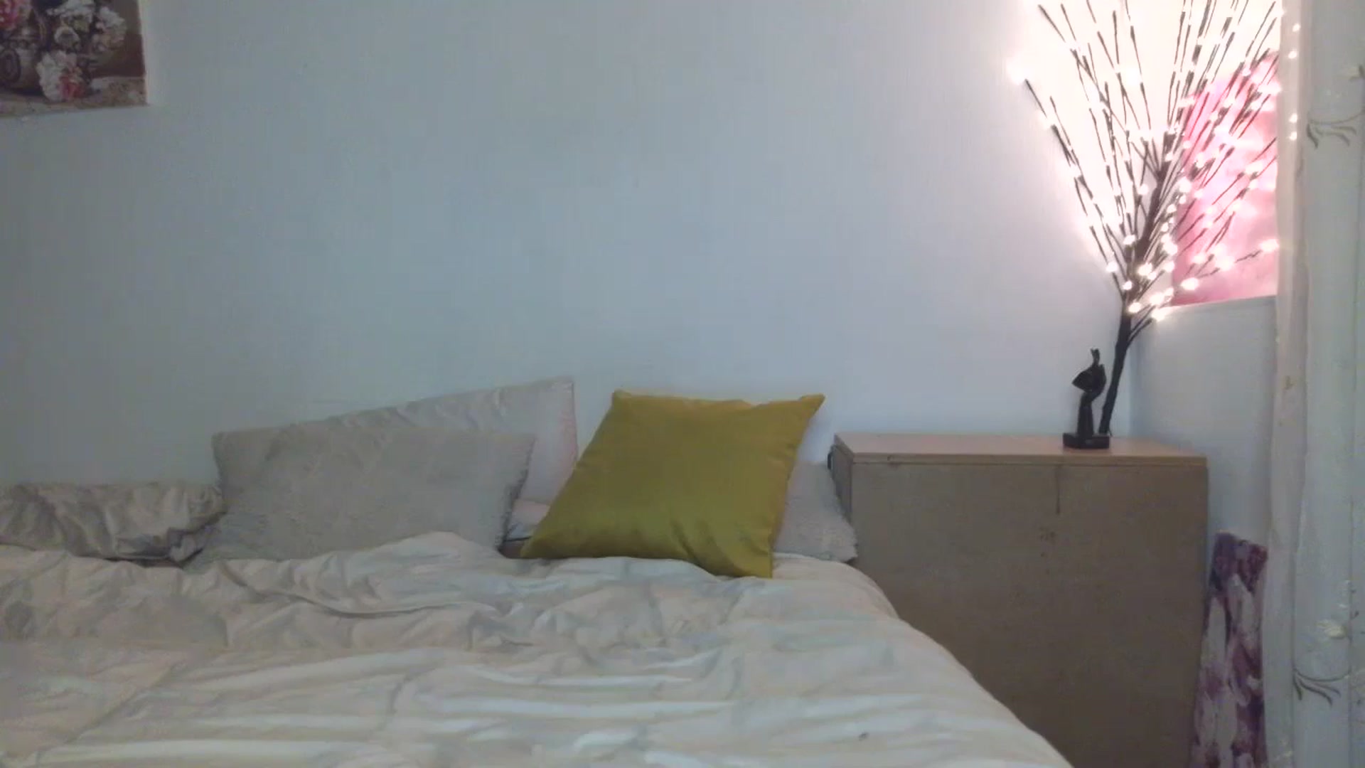 Gallery image thumbnail from HaleyReed's myfreecams stream on, 03/25/2026, 17:31 image 20 of 20