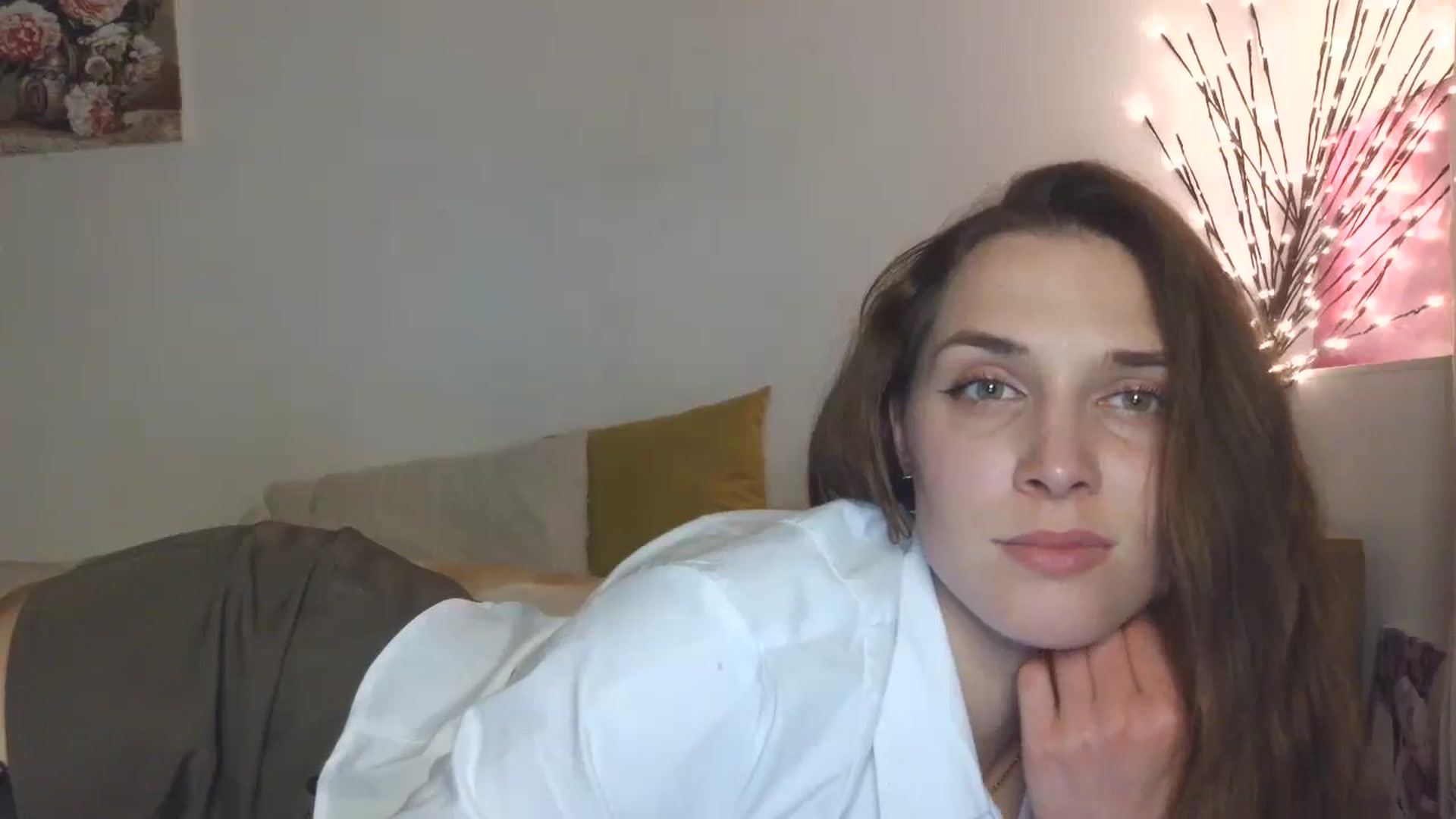Gallery image thumbnail from HaleyReed's myfreecams stream on, 03/25/2026, 17:31 image 5 of 20