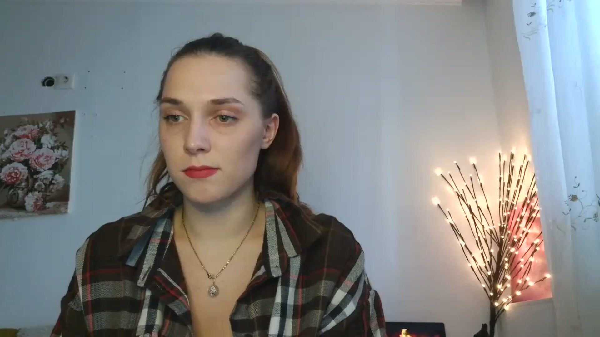 Gallery image thumbnail from HaleyReed's myfreecams stream on, 03/26/2026, 13:28 image 9 of 20