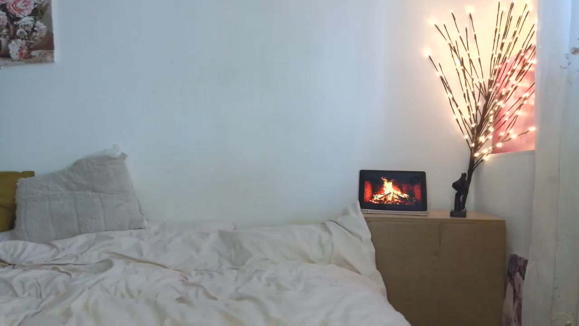Gallery image thumbnail from HaleyReed's myfreecams stream on, 03/26/2026, 13:28 image 18 of 20