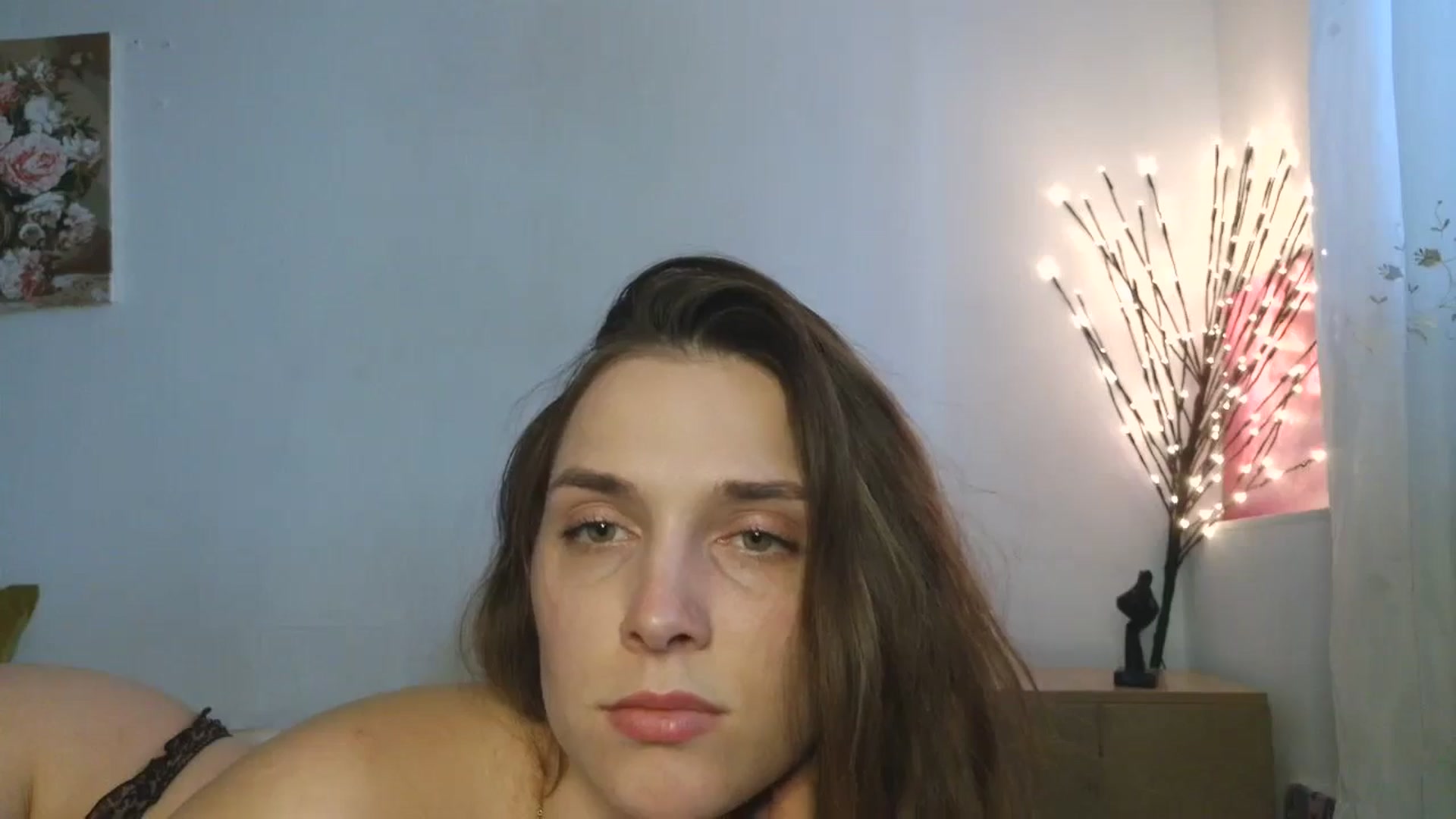 Gallery image thumbnail from HaleyReed's myfreecams stream on, 03/26/2026, 15:19 image 14 of 20
