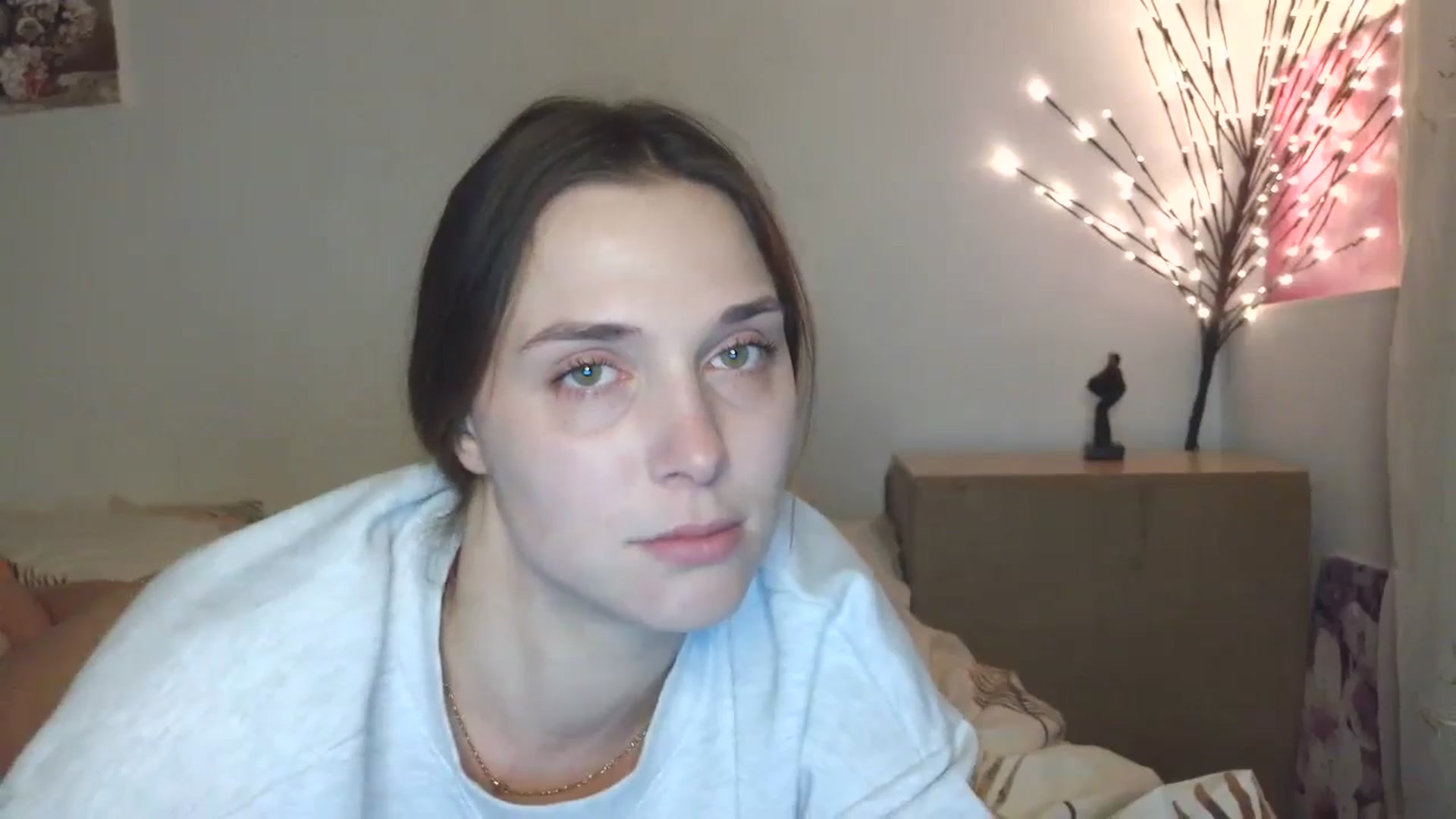 Gallery image thumbnail from HaleyReed's myfreecams stream on, 03/29/2026, 16:23 image 19 of 20