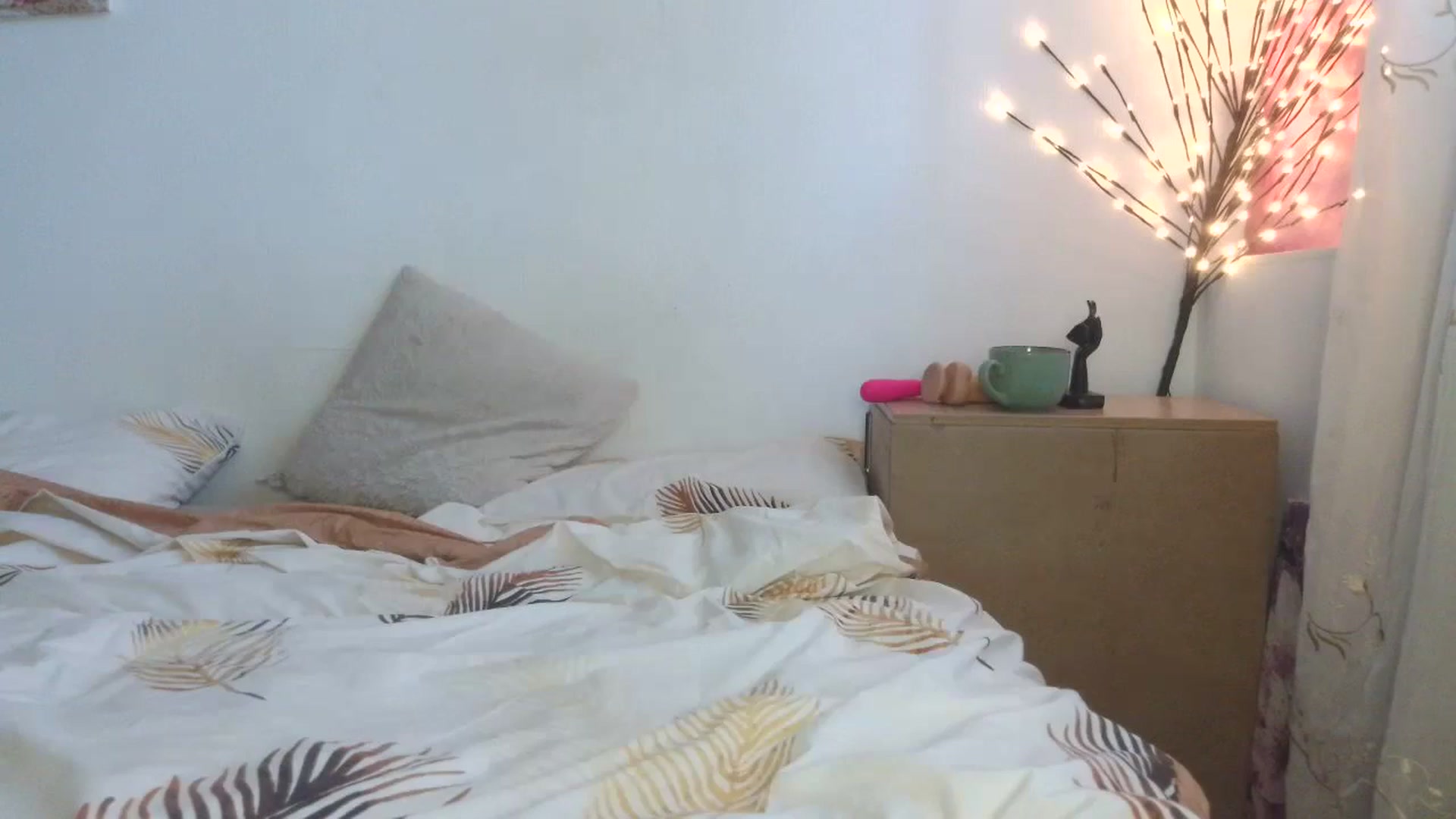 Gallery image thumbnail from HaleyReed's myfreecams stream on, 03/31/2026, 13:33 image 5 of 20