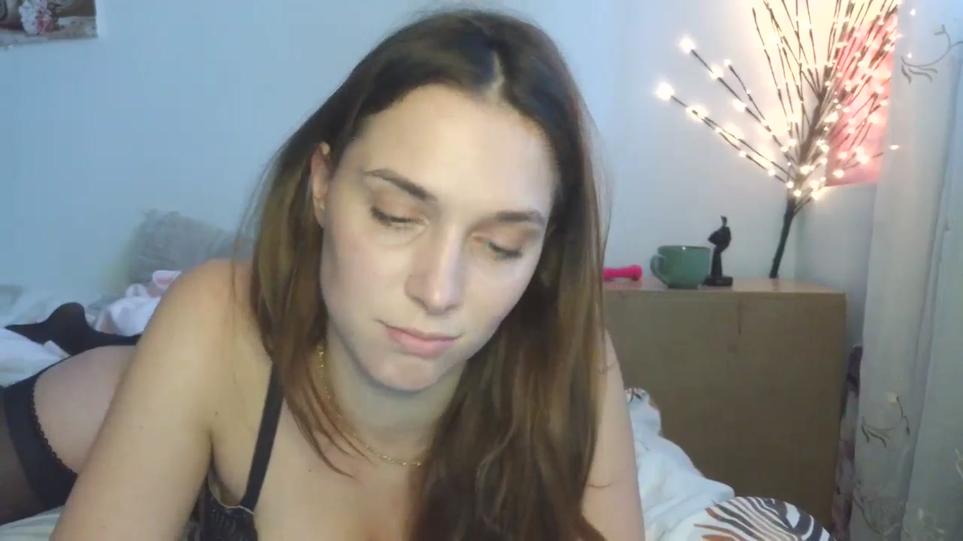 Gallery image thumbnail from HaleyReed's myfreecams stream on, 03/31/2026, 13:44 image 16 of 20
