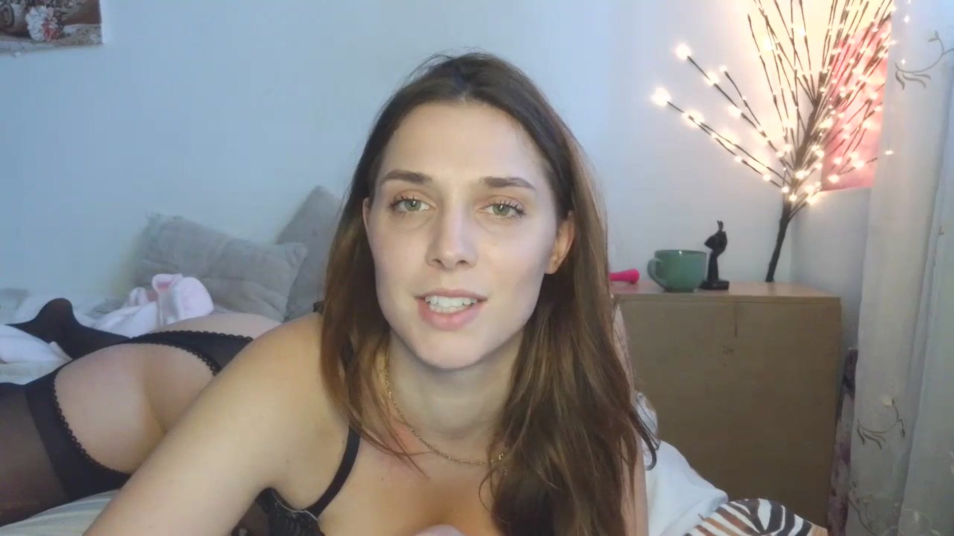Gallery image thumbnail from HaleyReed's myfreecams stream on, 03/31/2026, 13:44 image 9 of 20