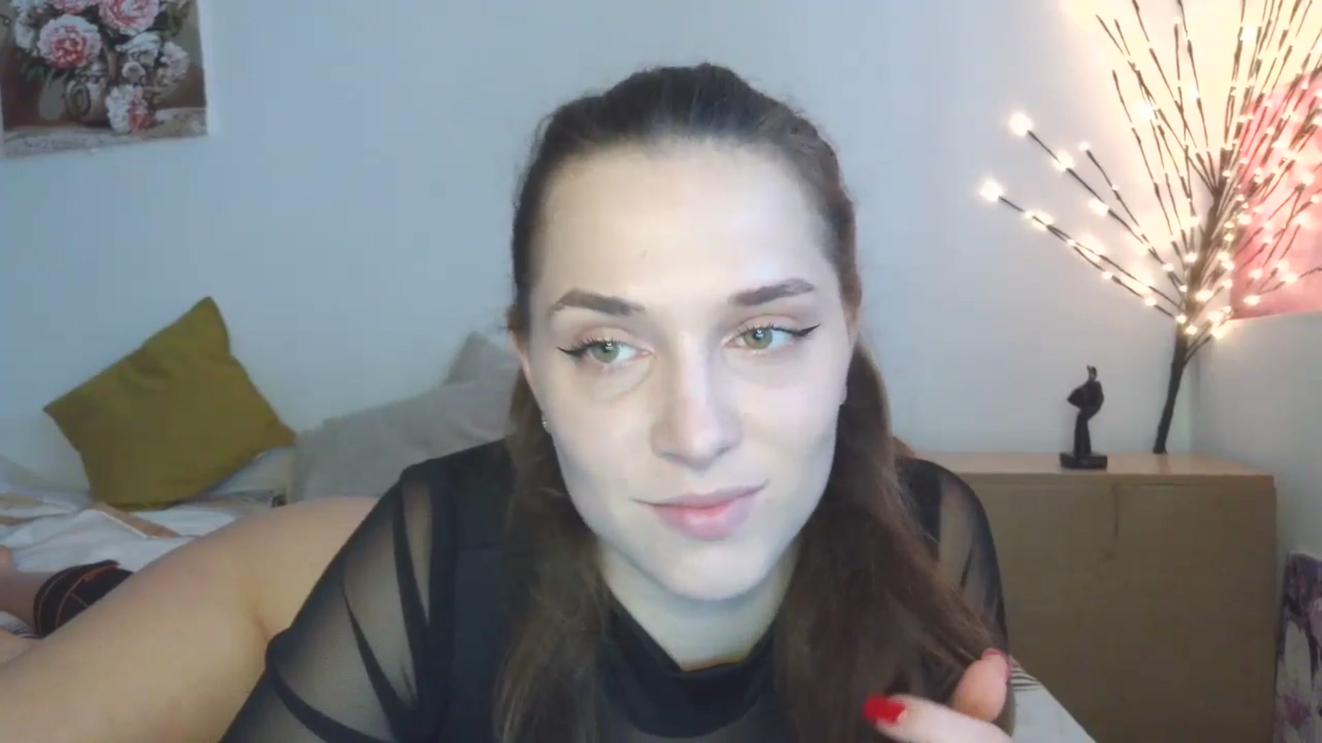 Gallery image thumbnail from HaleyReed's myfreecams stream on, 04/01/2026, 13:23 image 2 of 20
