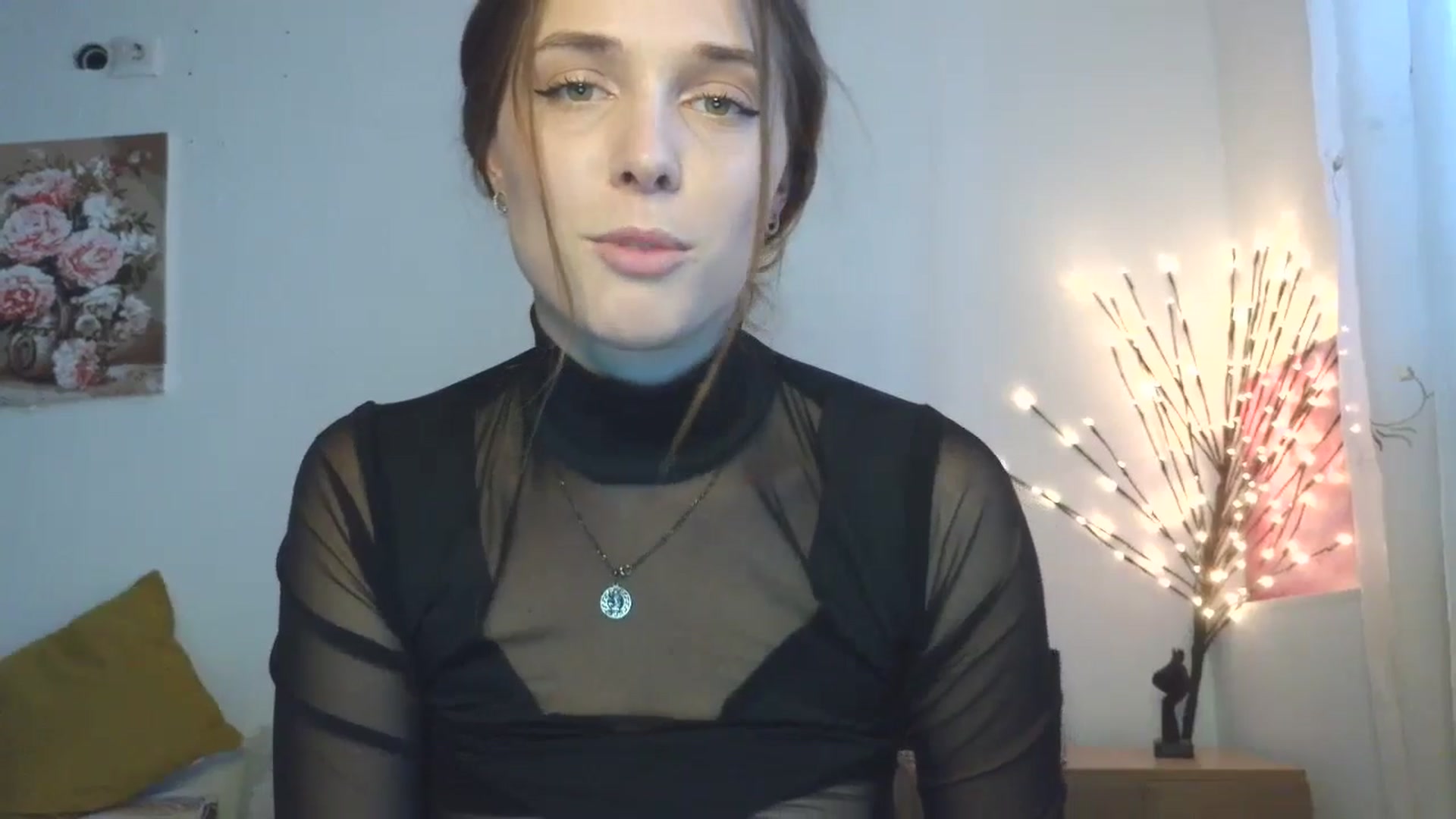 Gallery image thumbnail from HaleyReed's myfreecams stream on, 04/01/2026, 13:23 image 19 of 20