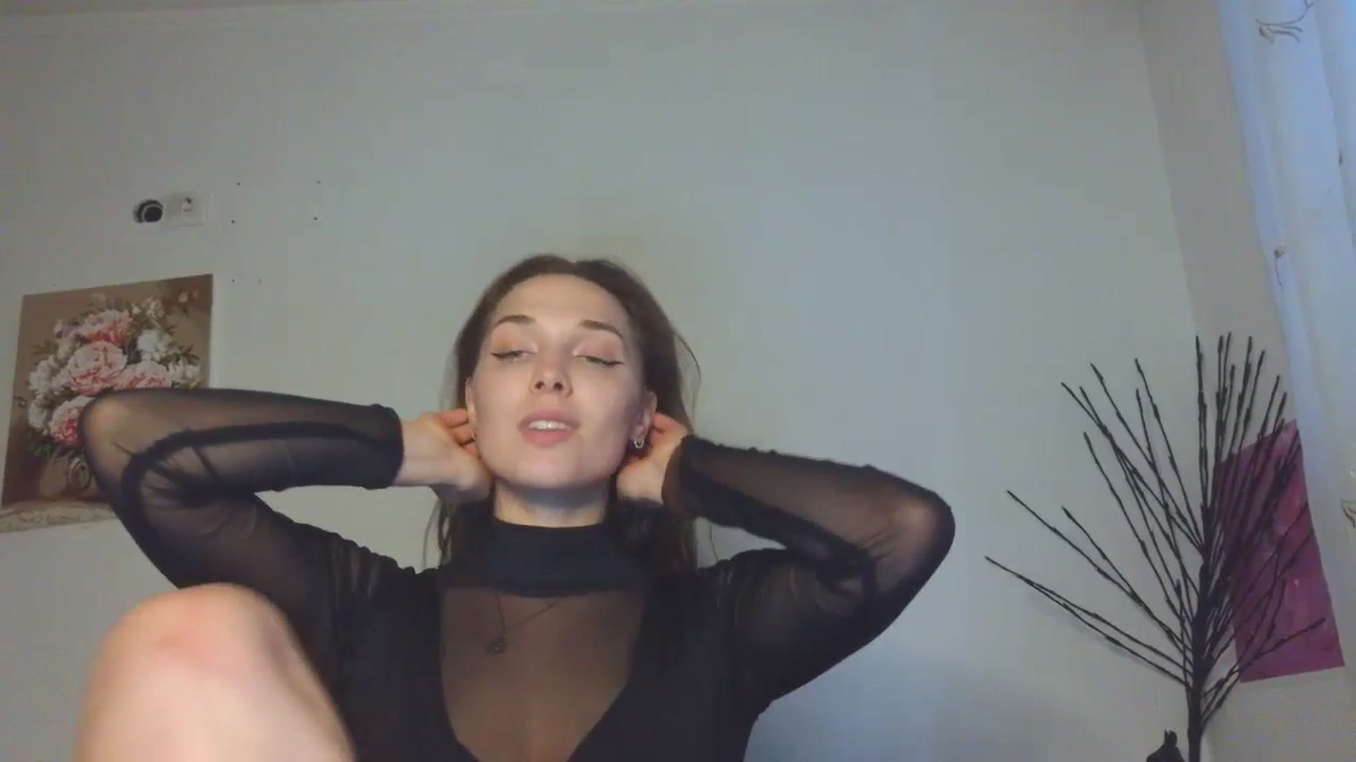 Gallery image thumbnail from HaleyReed's myfreecams stream on, 04/01/2026, 15:54 image 13 of 20
